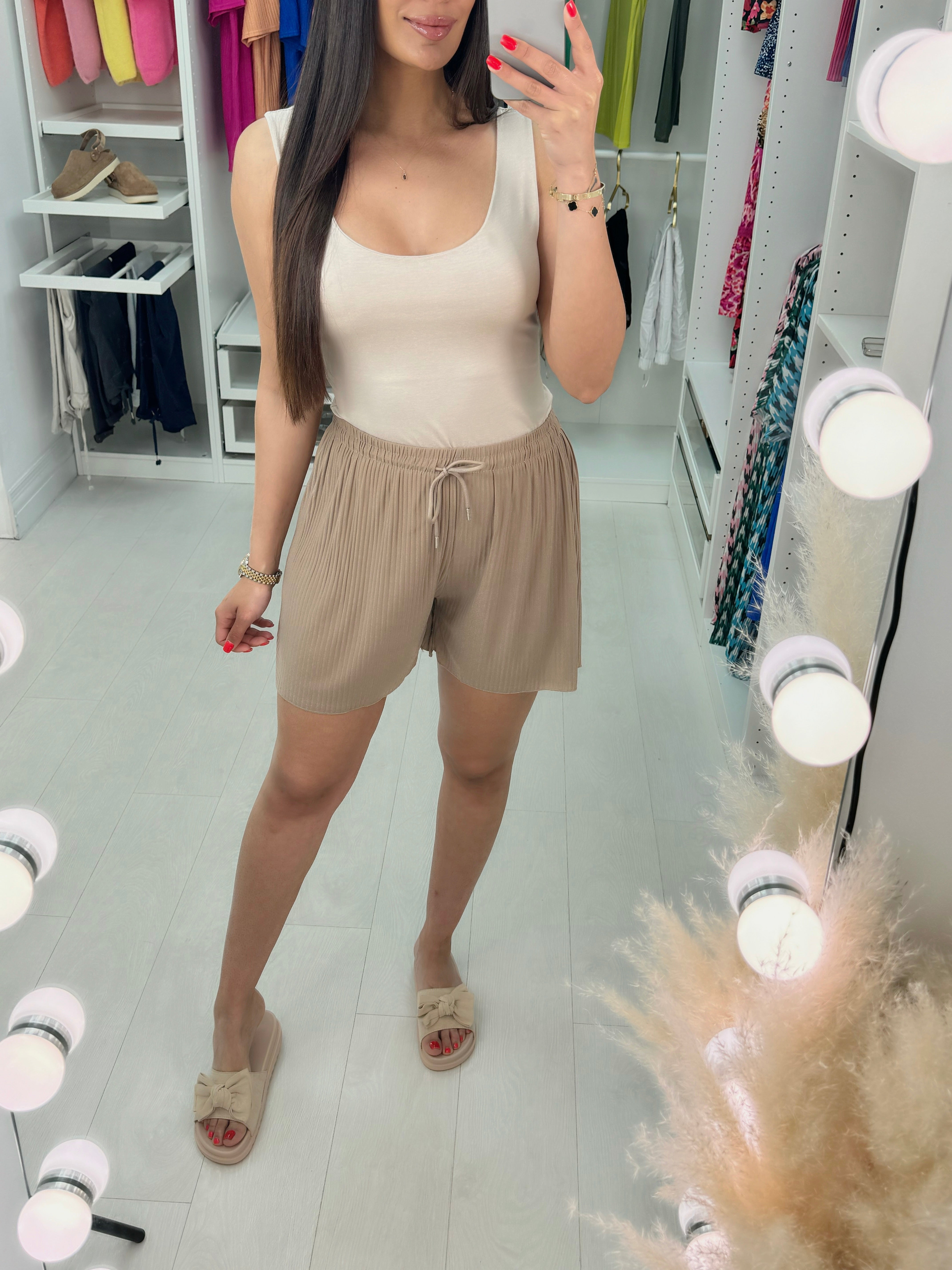Tullia Plain Elasticated Pleated Shorts