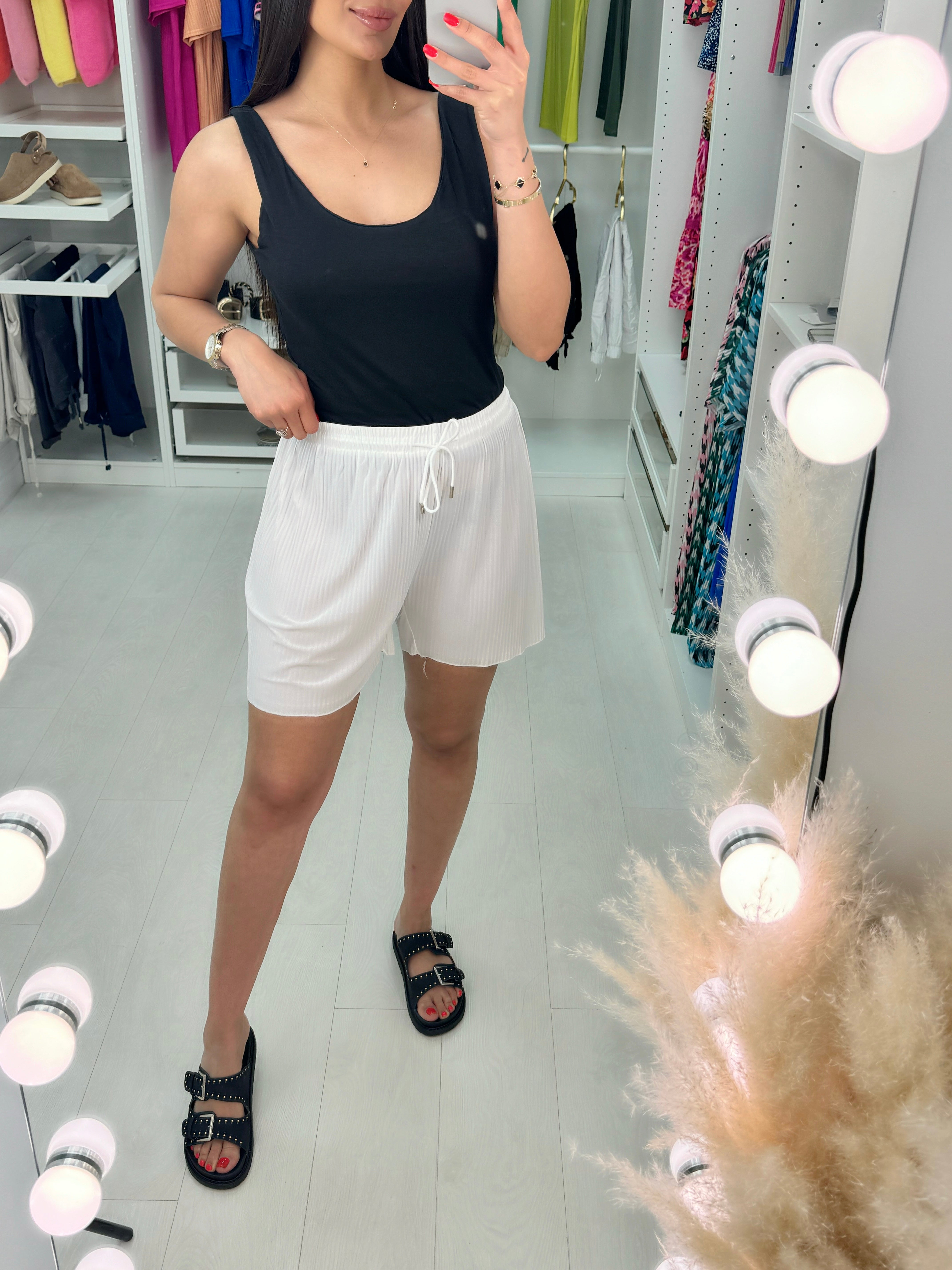 Tullia Plain Elasticated Pleated Shorts