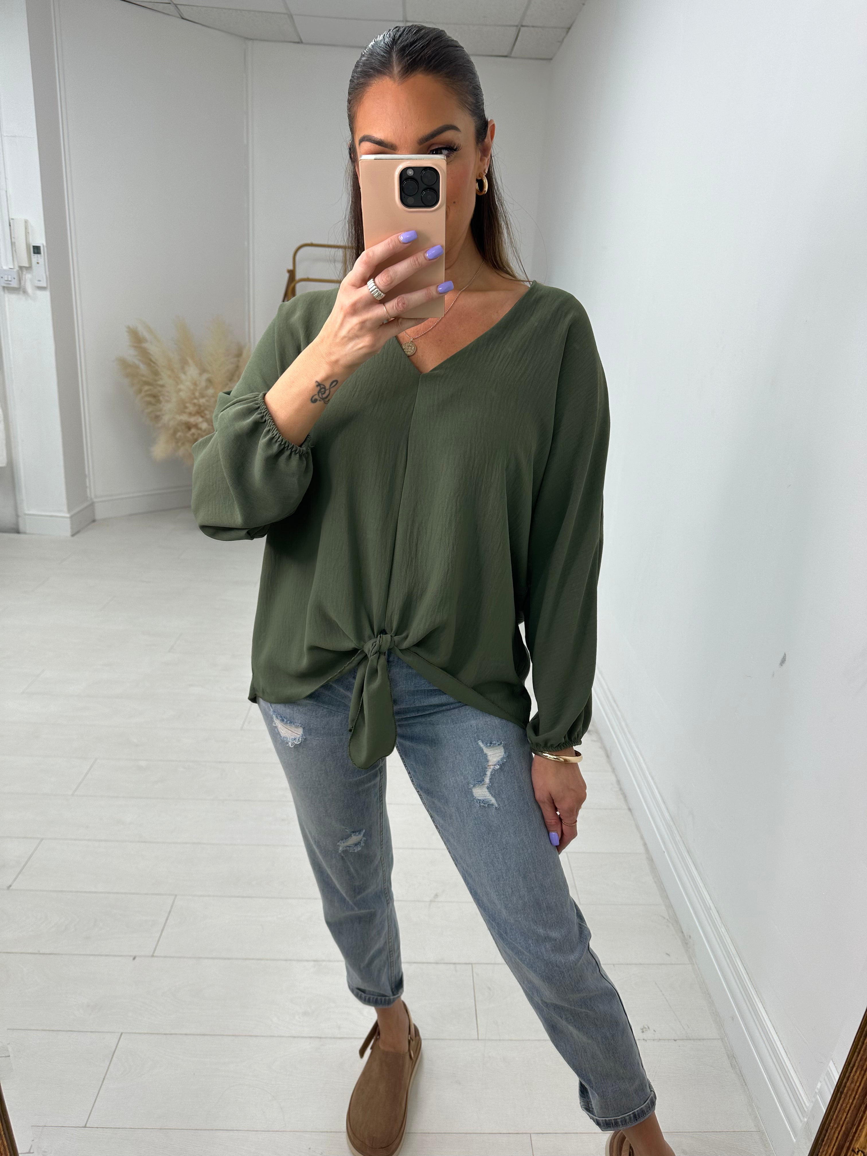 Lynne Knot Front Plain Top