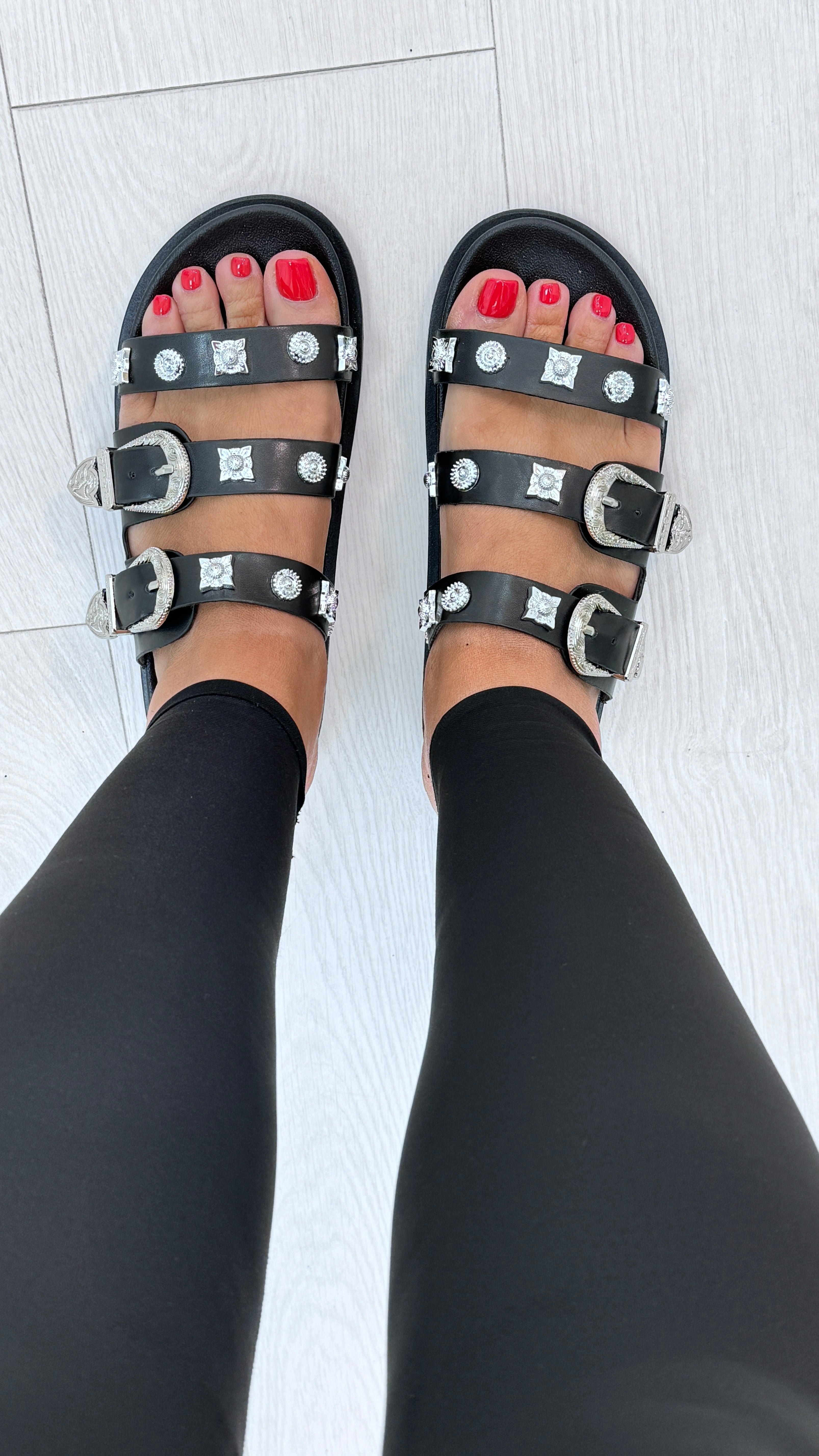 Posey Triple Strap Pendant Sliders