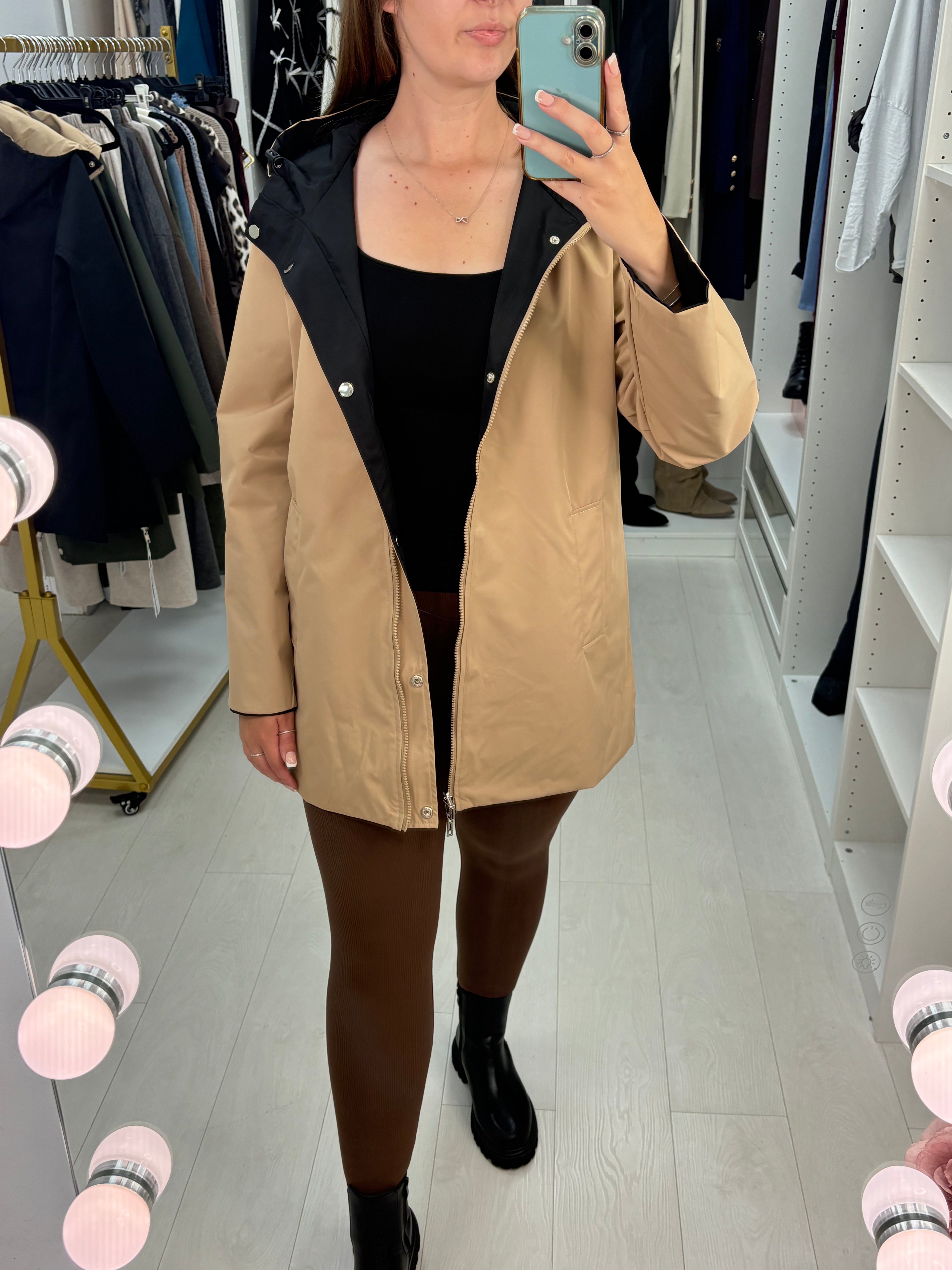 Vivia Plain Reversible Rain Coat