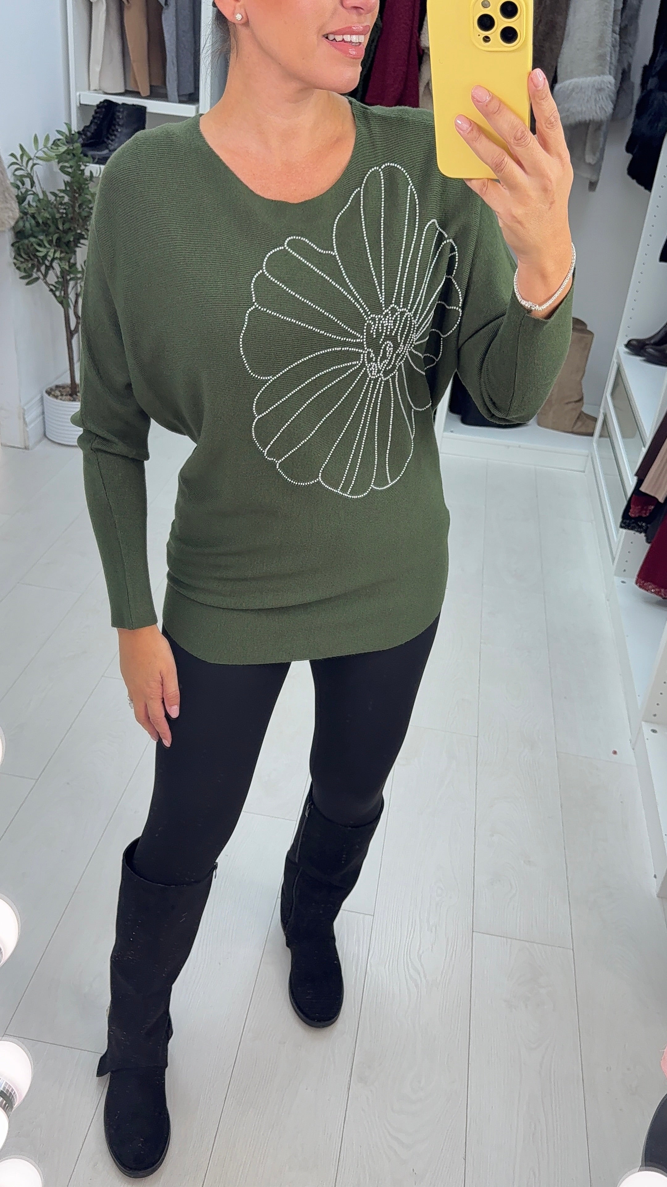 Dionne Embellished Flower Ribbed Knit Jumper