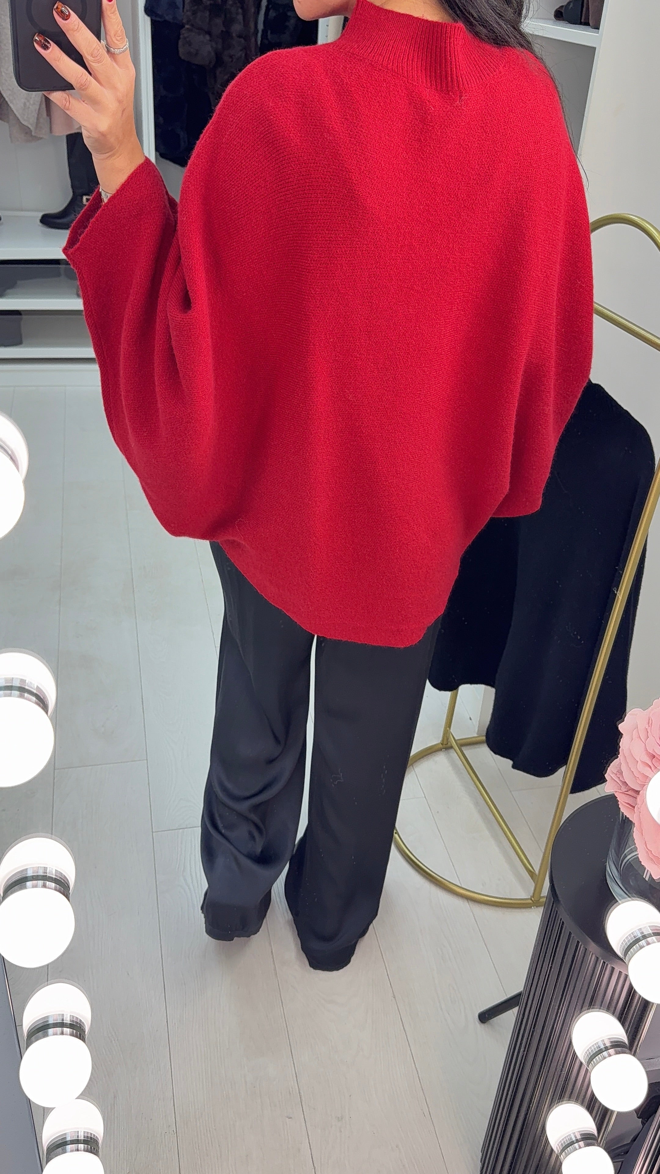 Hettie Embellished Flower Detailed Dipped Hem Jumper