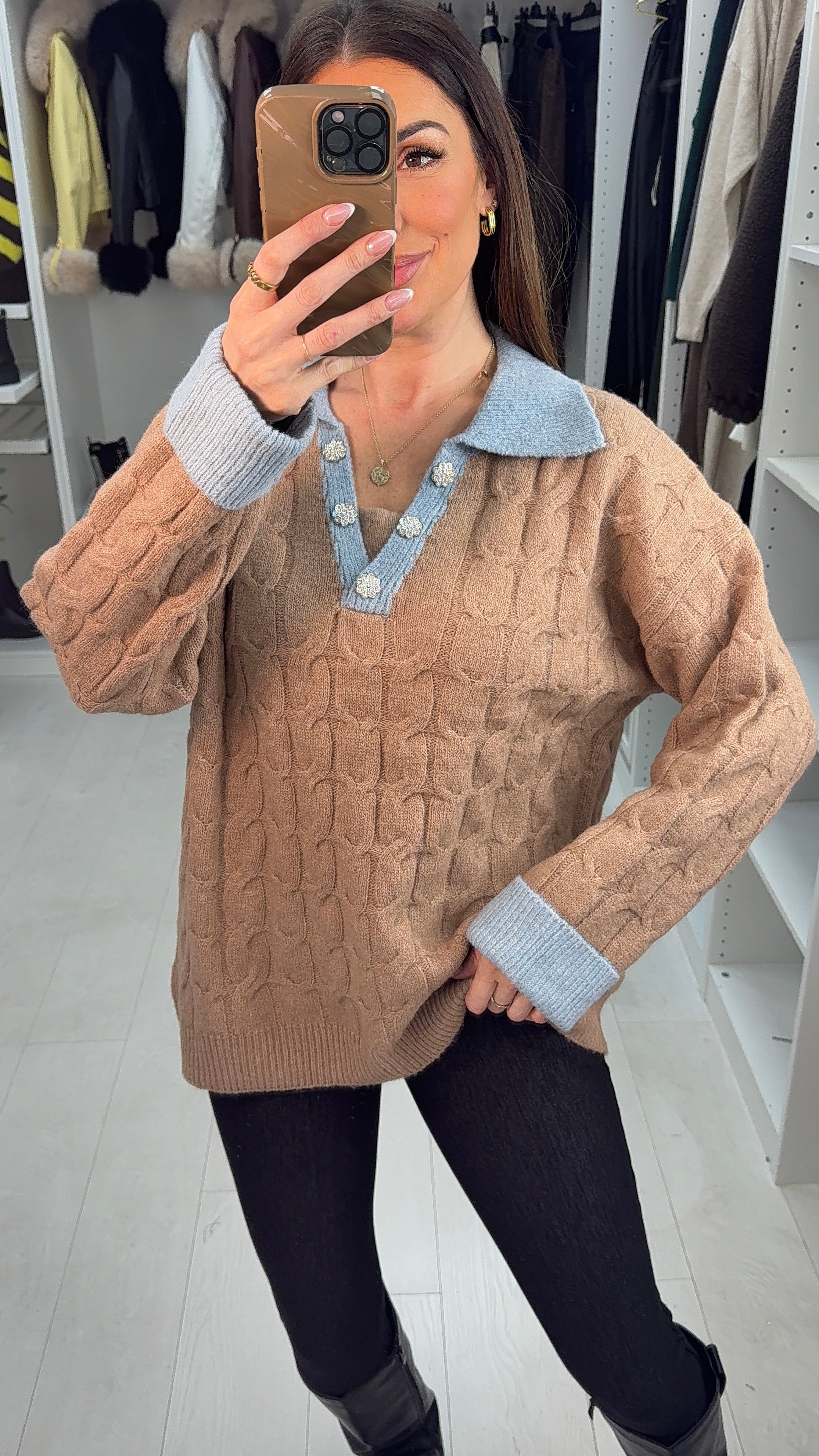 Quince Cable Knit Detailed V Neck Collar Jumper