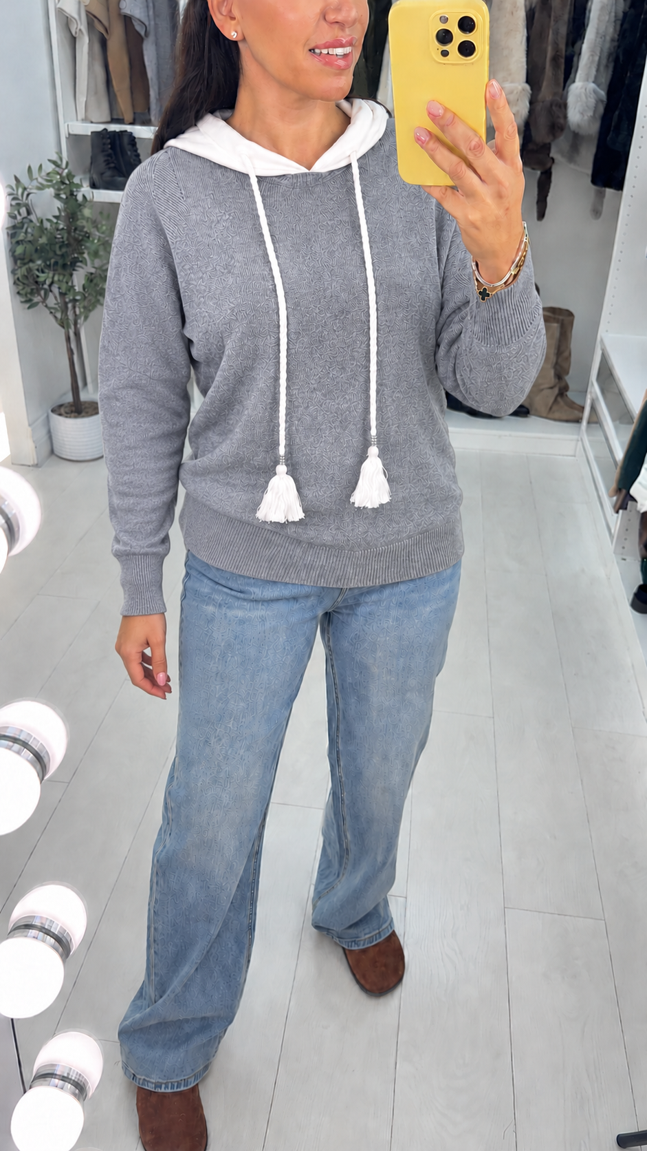 Dawny Hooded Tassel Jumper