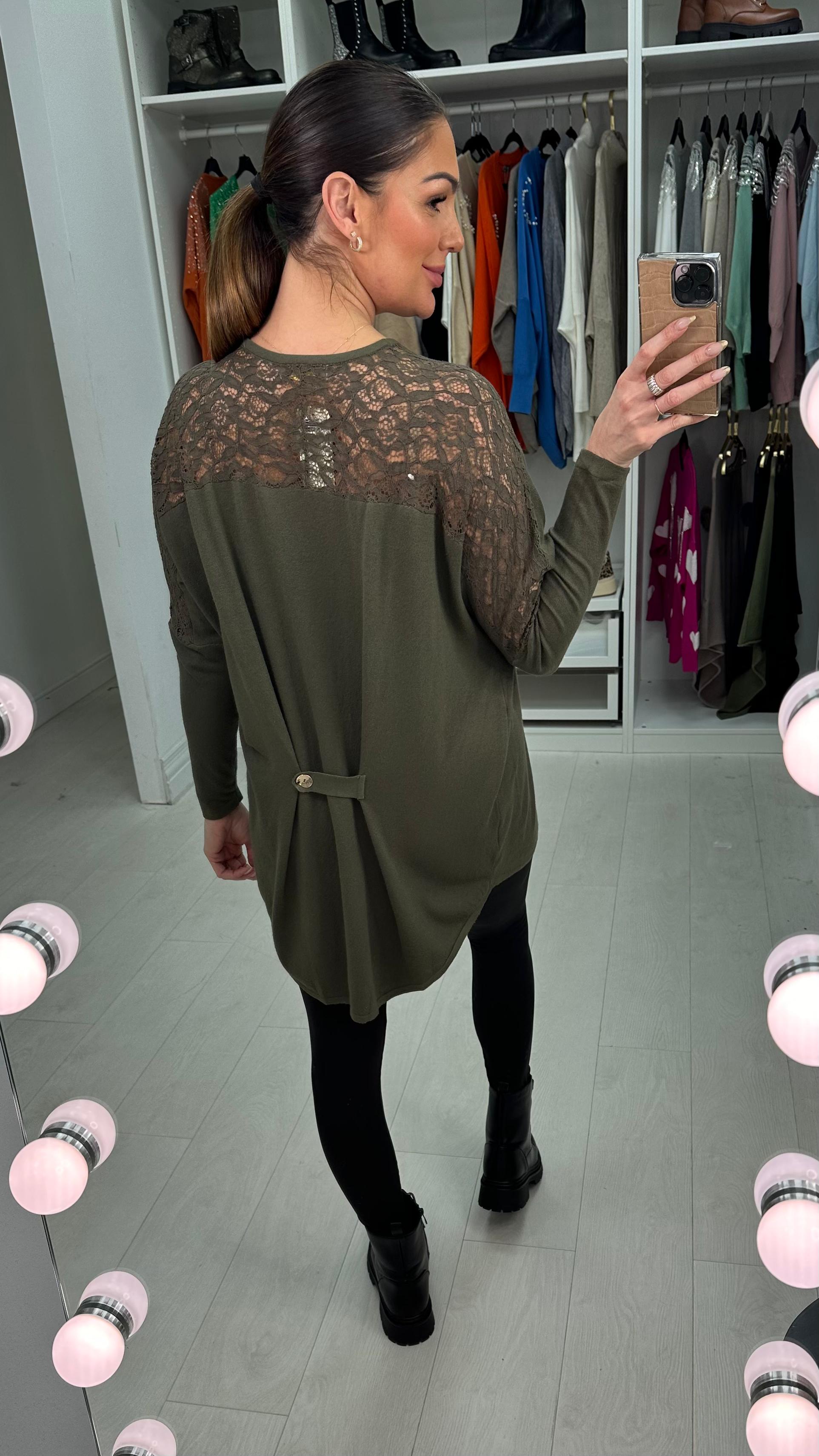 Iverna Lace Sleeve Dip Hem Knit