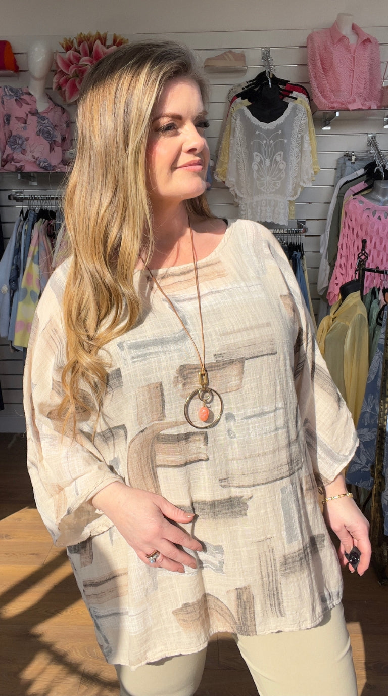 Ivona Abstract Print Necklace Dipped Hem Top