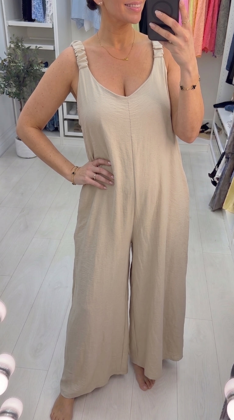 Savita Plain Loose Fit Jumpsuit