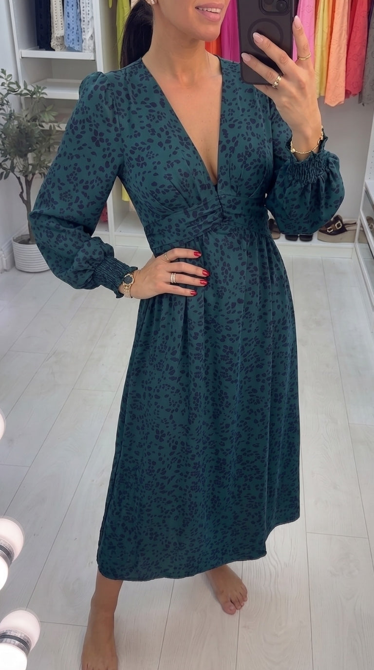 Otterley Graphic Print Puff Sleeve Midi Dress