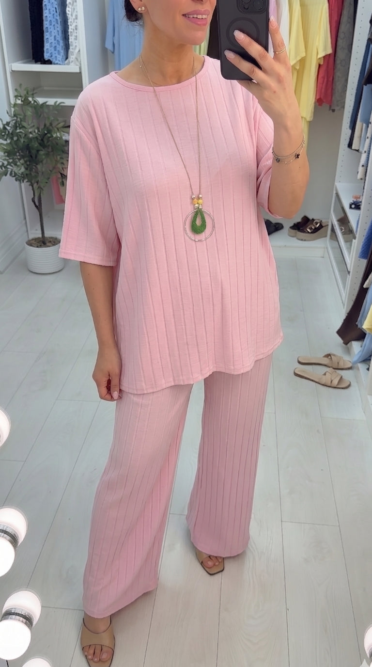 Ruby Plain Pleated Necklace Co-Ord Set