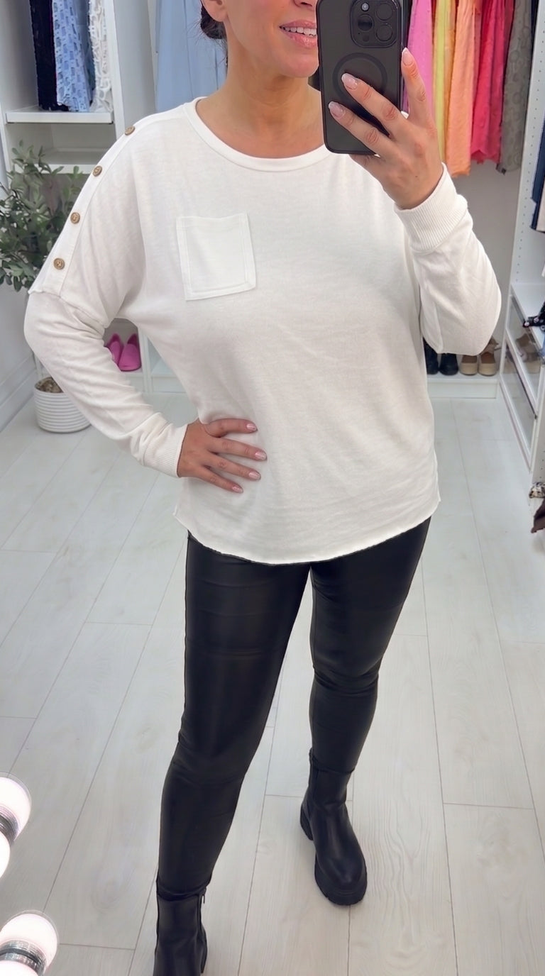 Pippy Plain Button Detail Long Sleeve Top