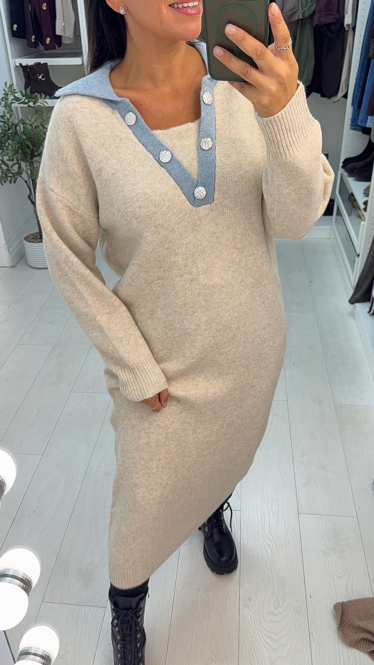 Evanna V Neck Knit Maxi Dress