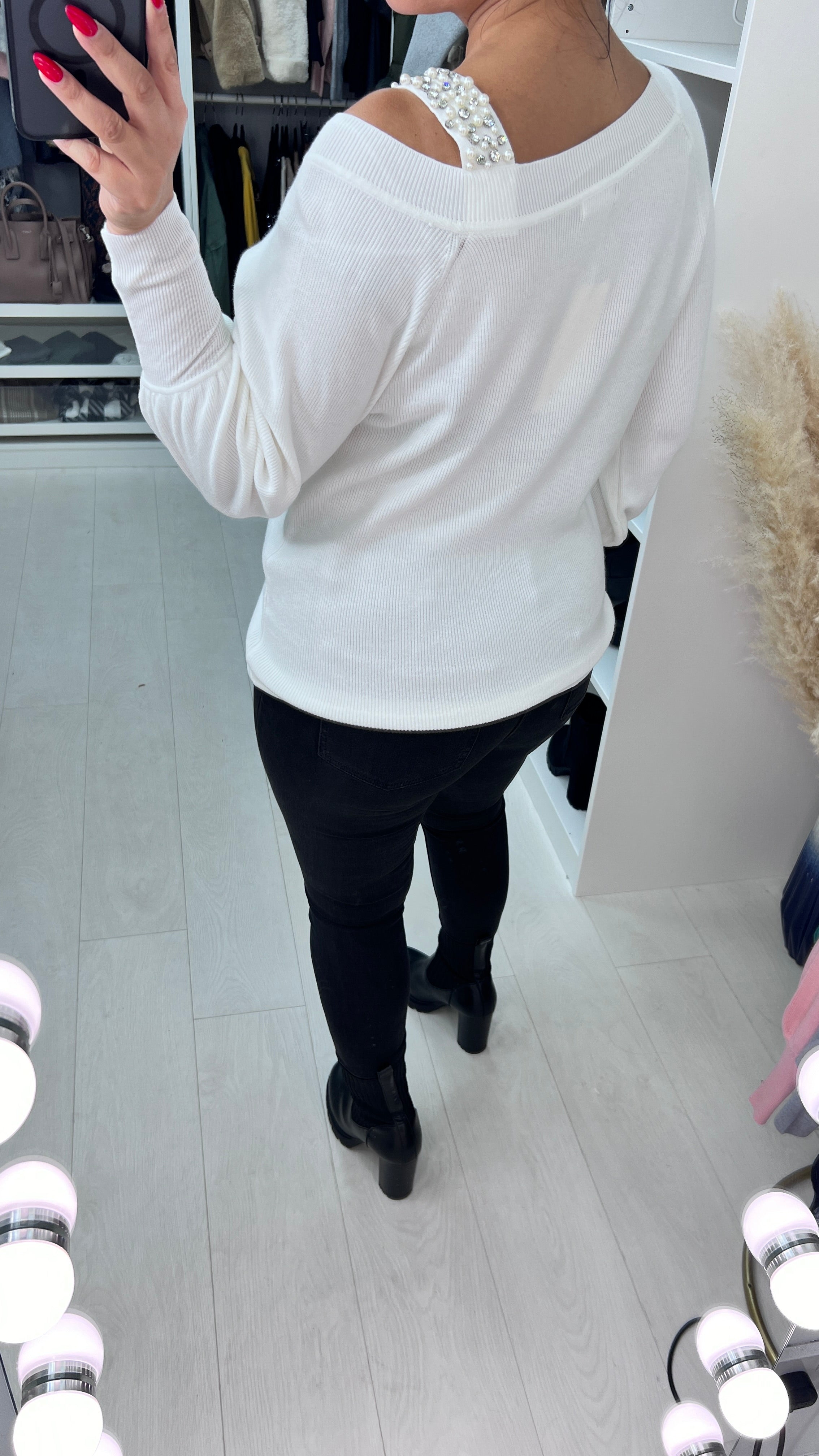 Nisha Diamante Pearl Link Knit Jumper