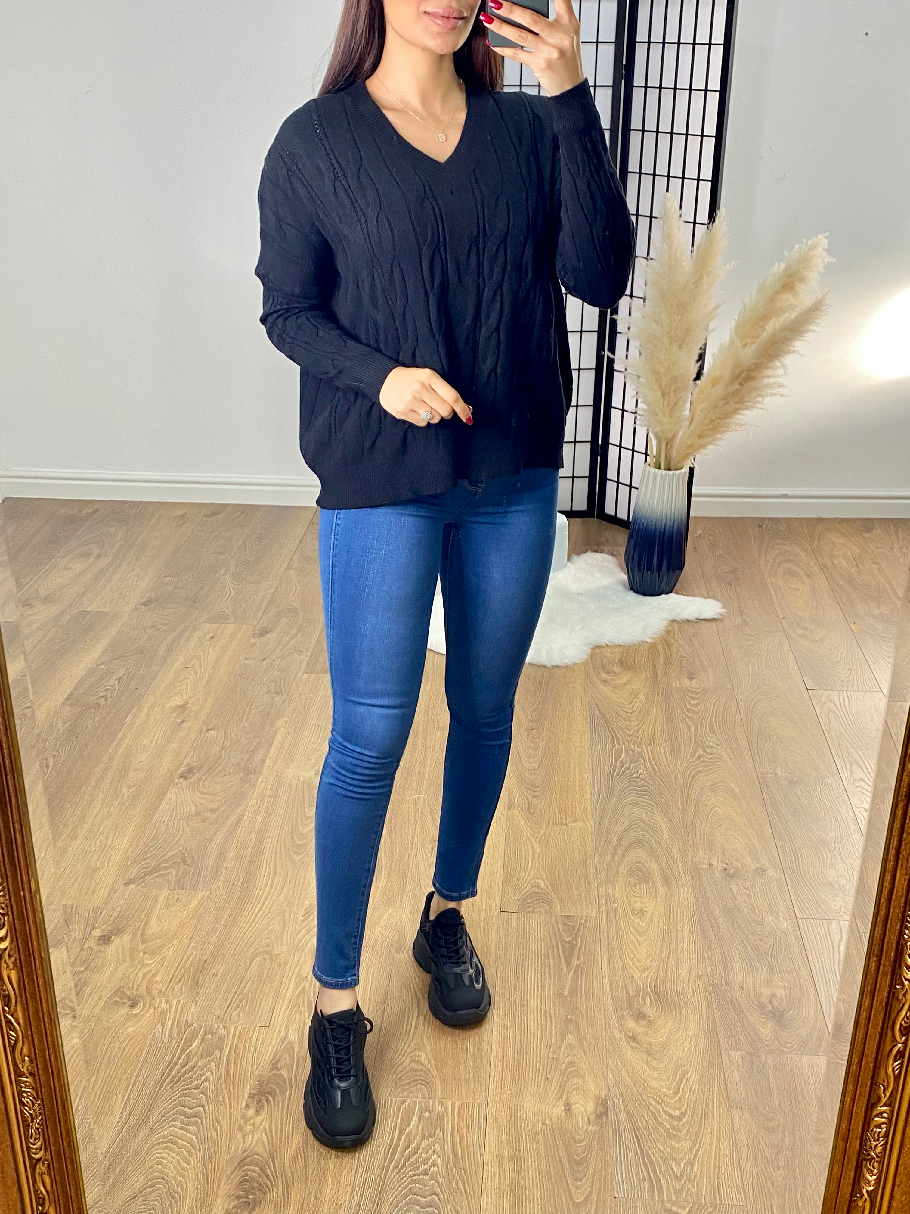 Mount Cable Knit V Neck Jumper