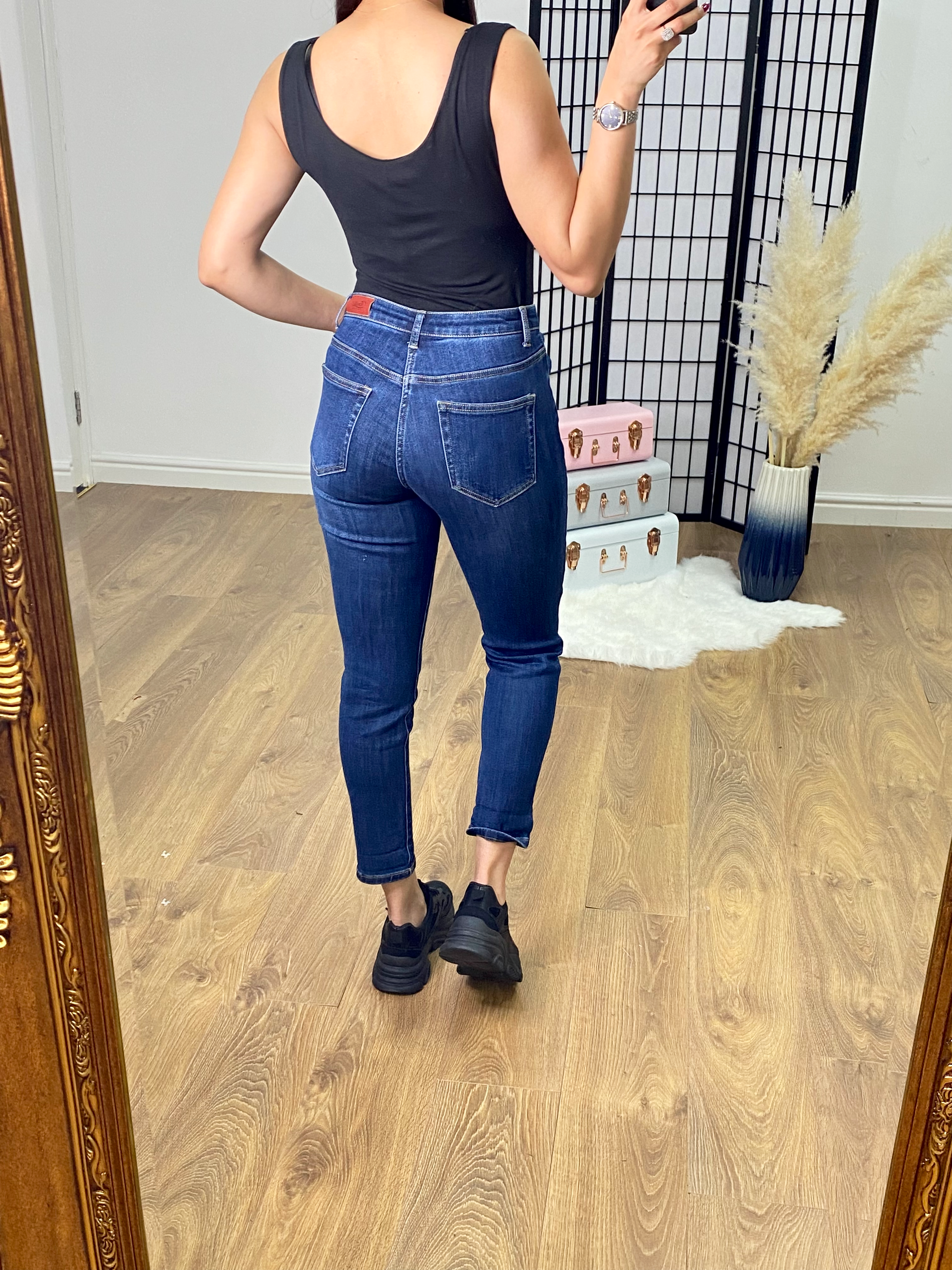 Eternity Stretch Boyfriend Fit Rolled Ankle Jean