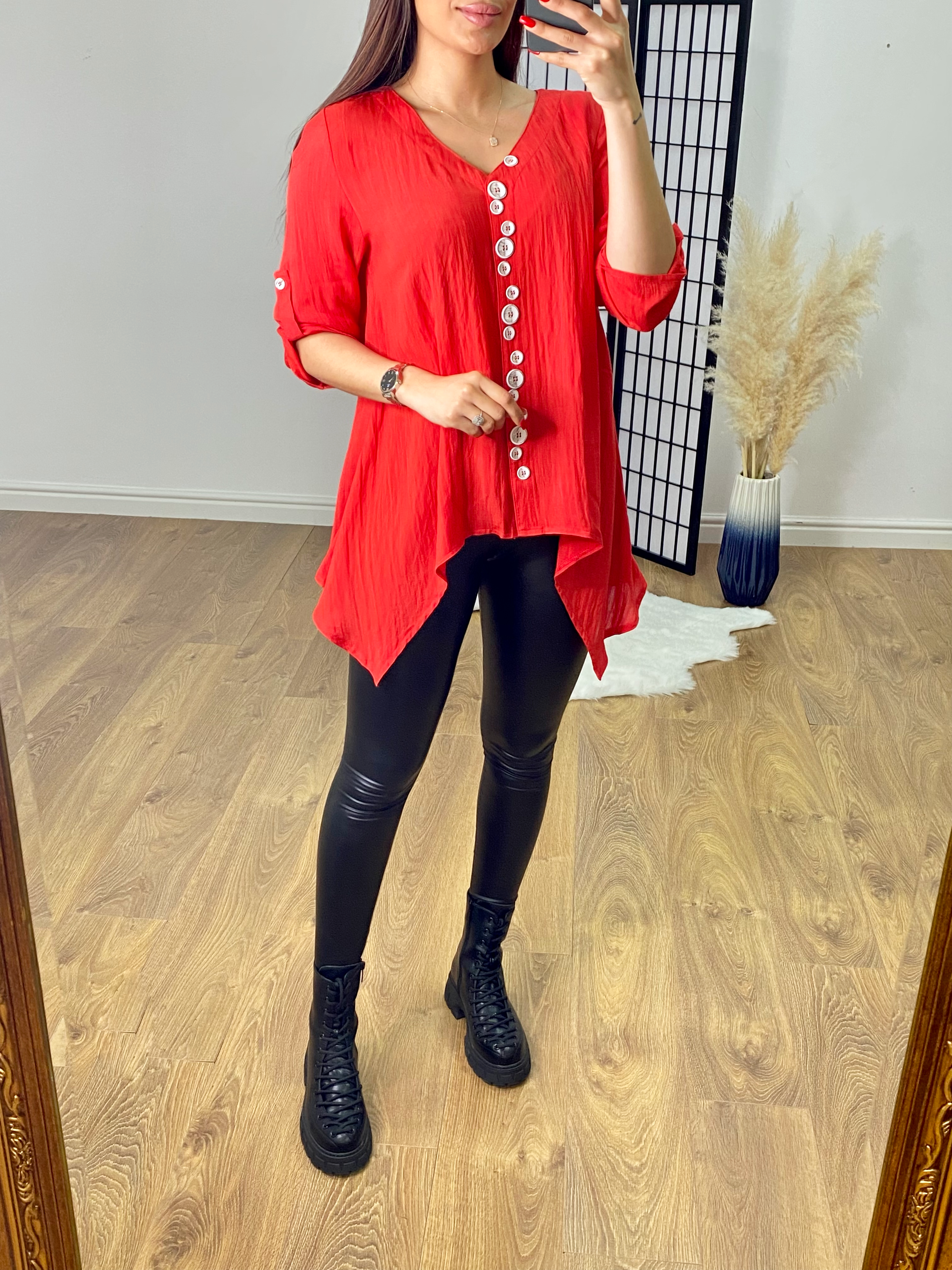 Aletta Button Detailed Linen Look Top