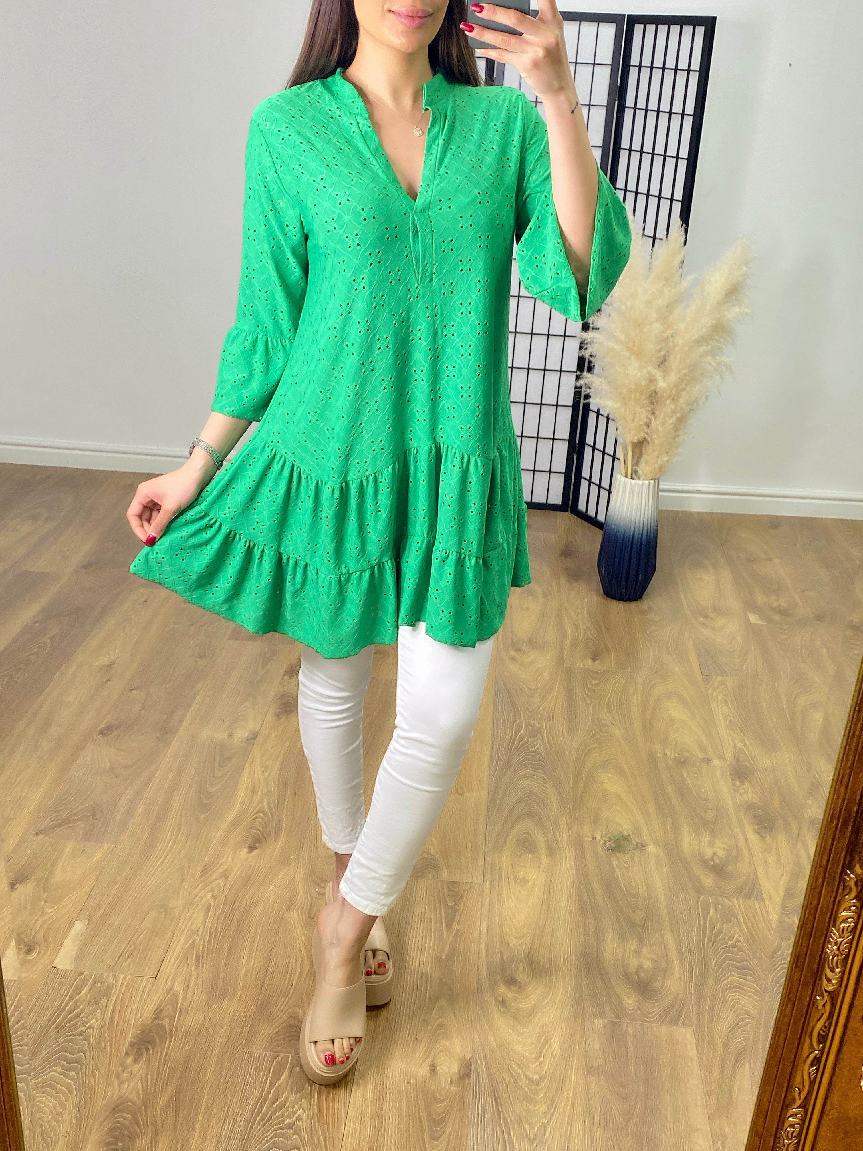 Ladie Broderie Stretch Frill Hem Notched Tunic