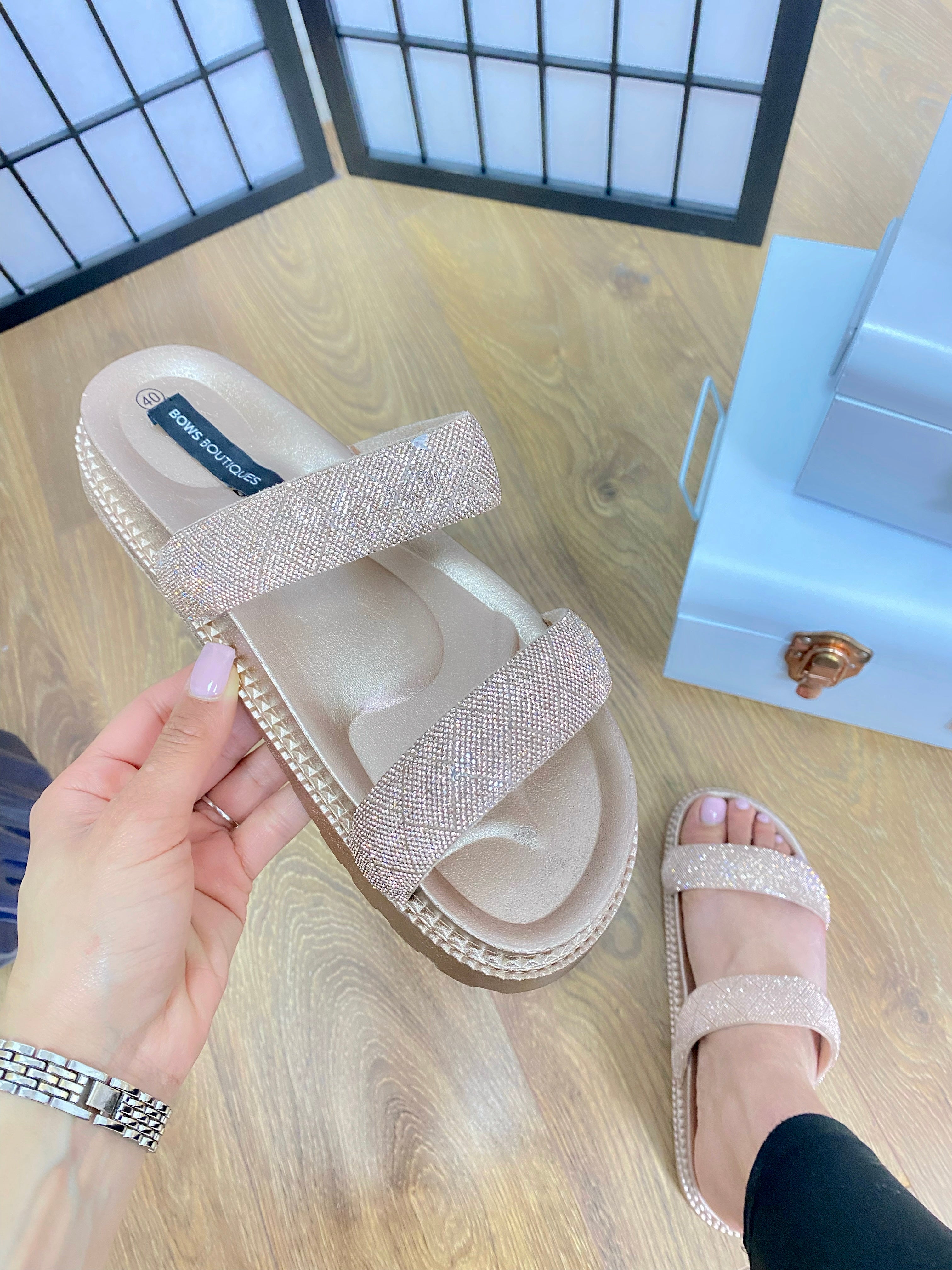 Faire Diamante Double Strap Slider