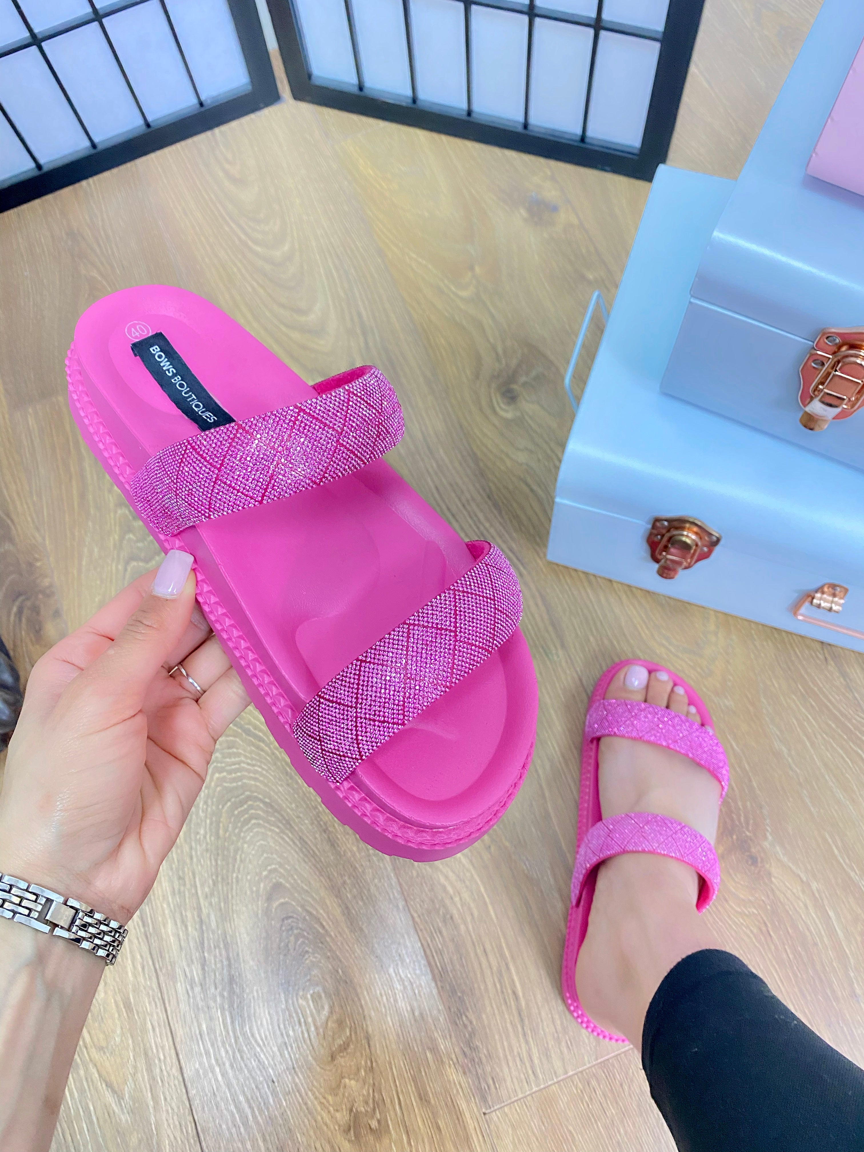 Faire Diamante Double Strap Slider