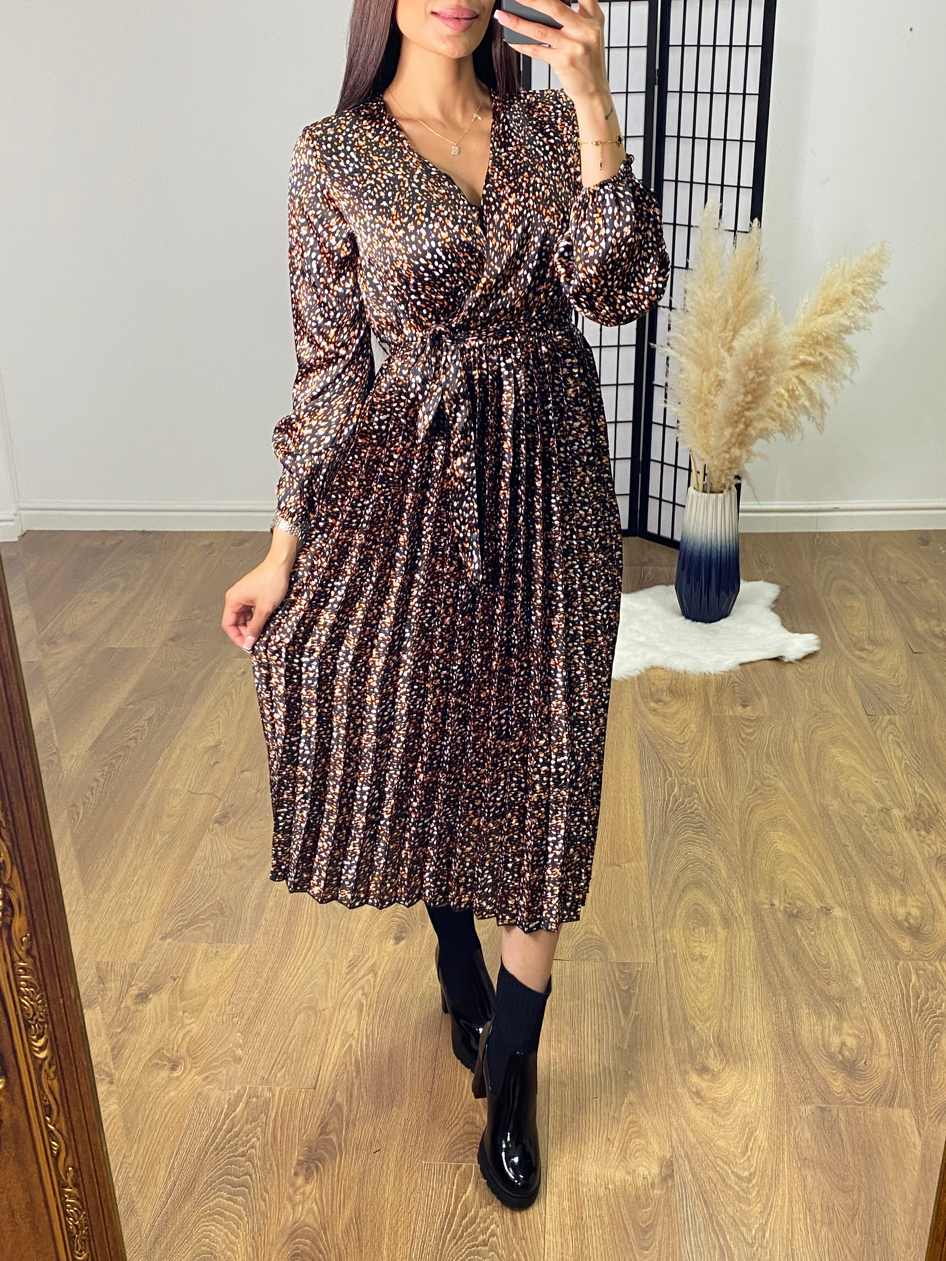 Towner Graphic Print Wrap Pleat Dress