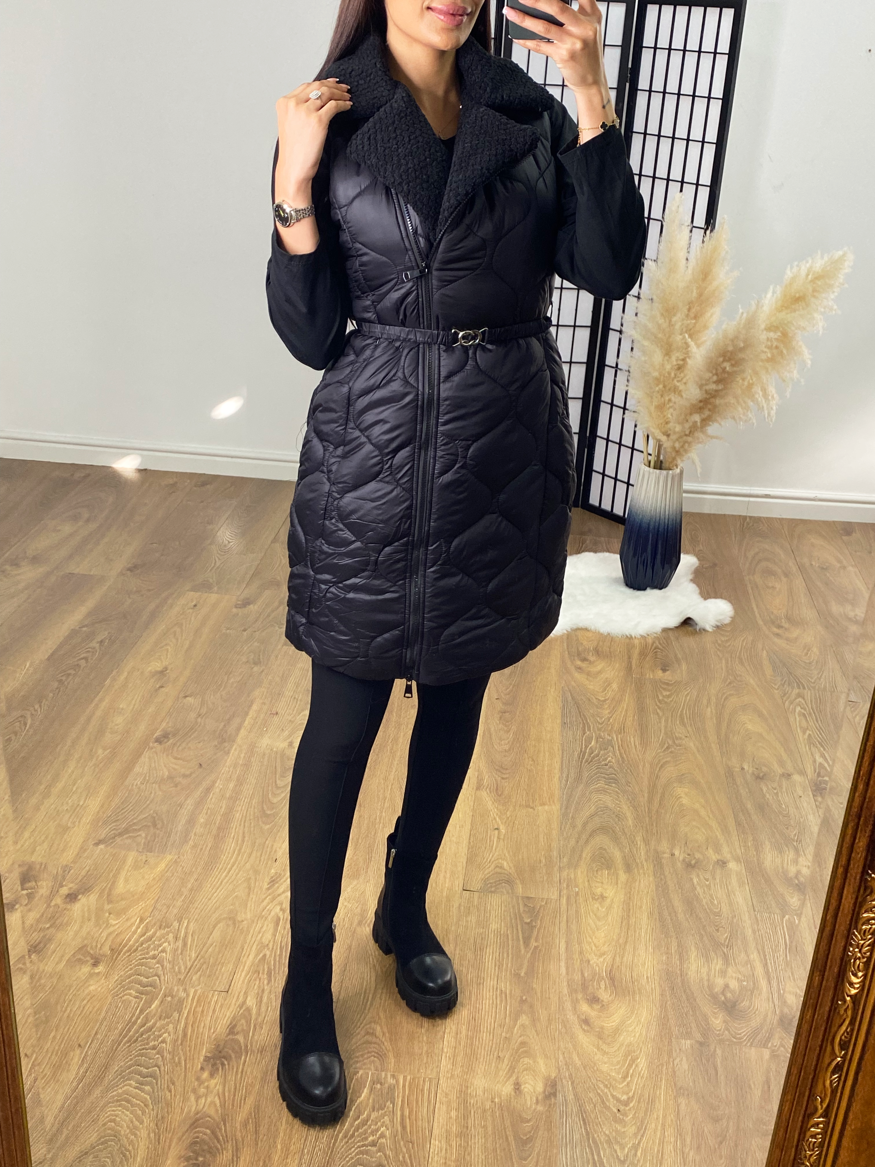 Carlotta Black Teddy Collar Quilted Gilet