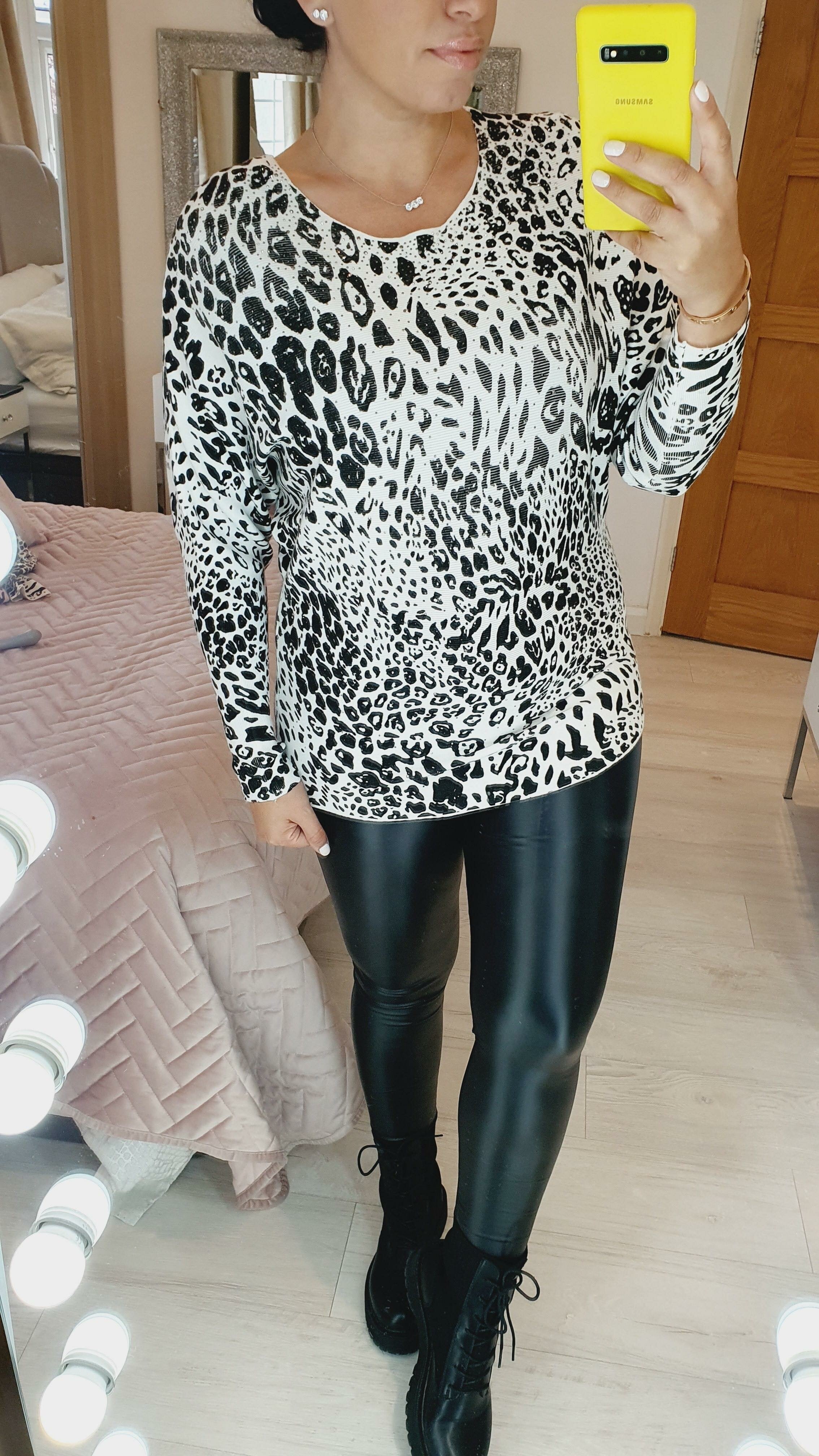 Carlin Leopard Stud Detailed Batwing Knit Jumper