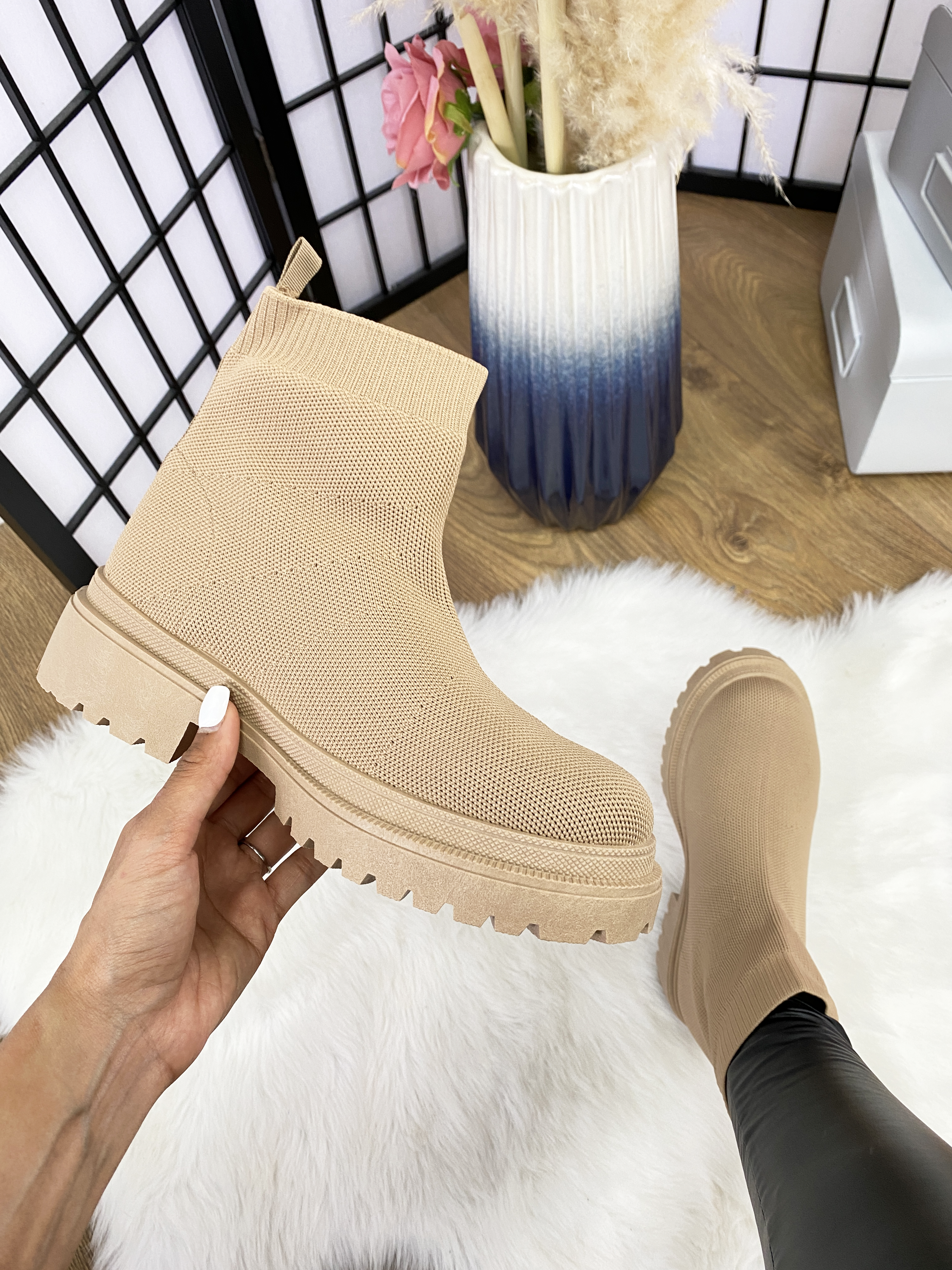 Dundee Plain Waffle Sock Ankle Boot