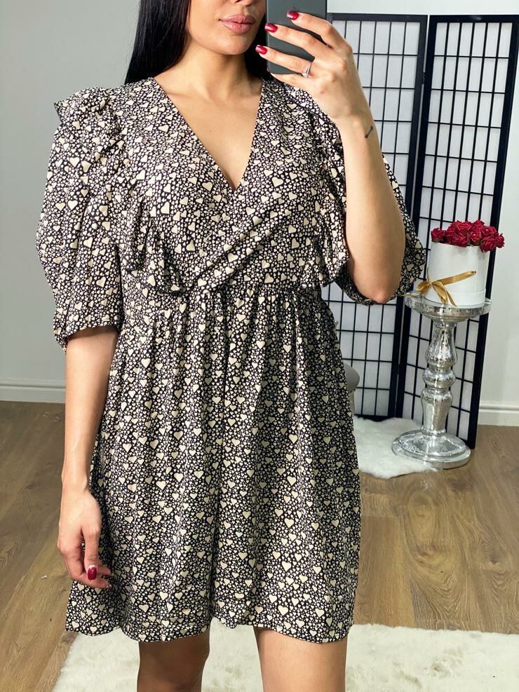 Annora Frill Puff Sleeve Heart Detail Floaty Dress