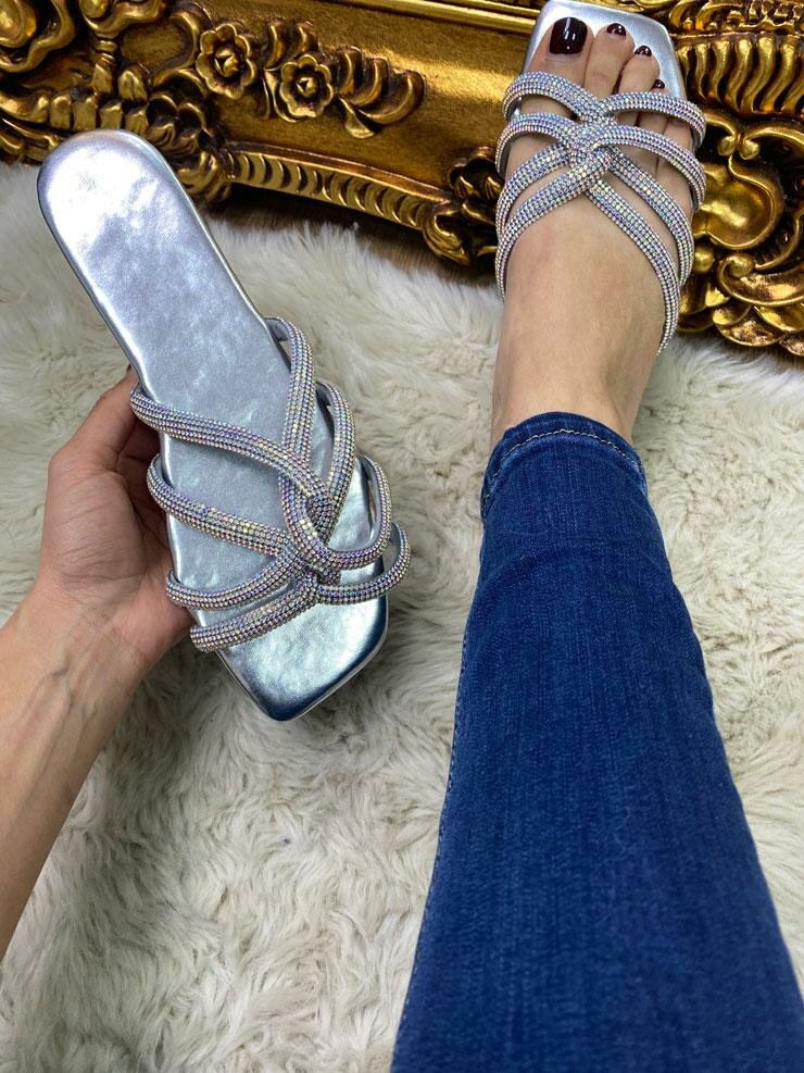 China Diamante Twist Detailed Sandals
