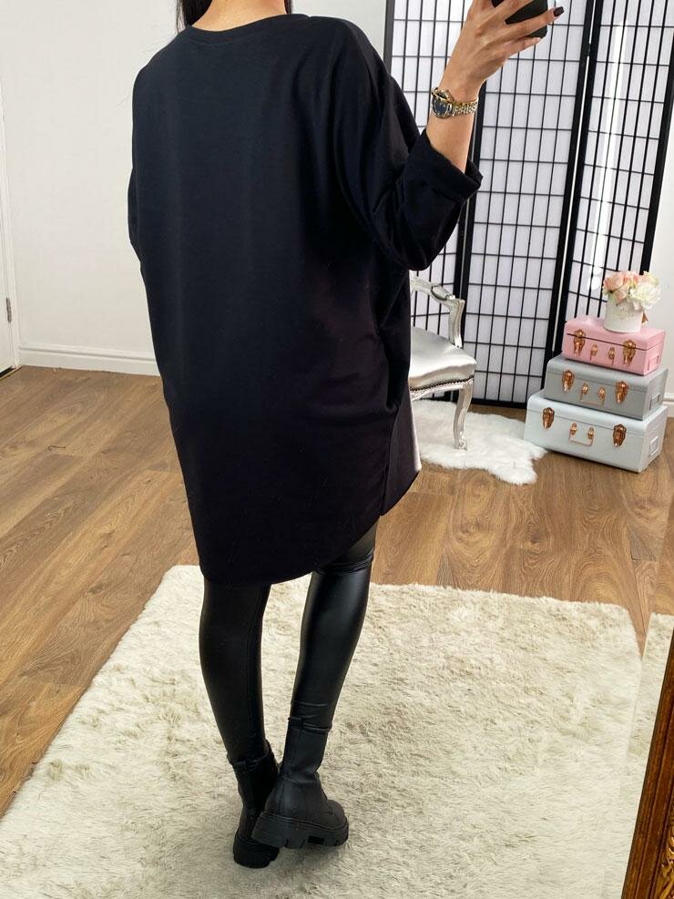 Malanie Reindeer Christmas Graphic Dipped Hem Sweatshirt