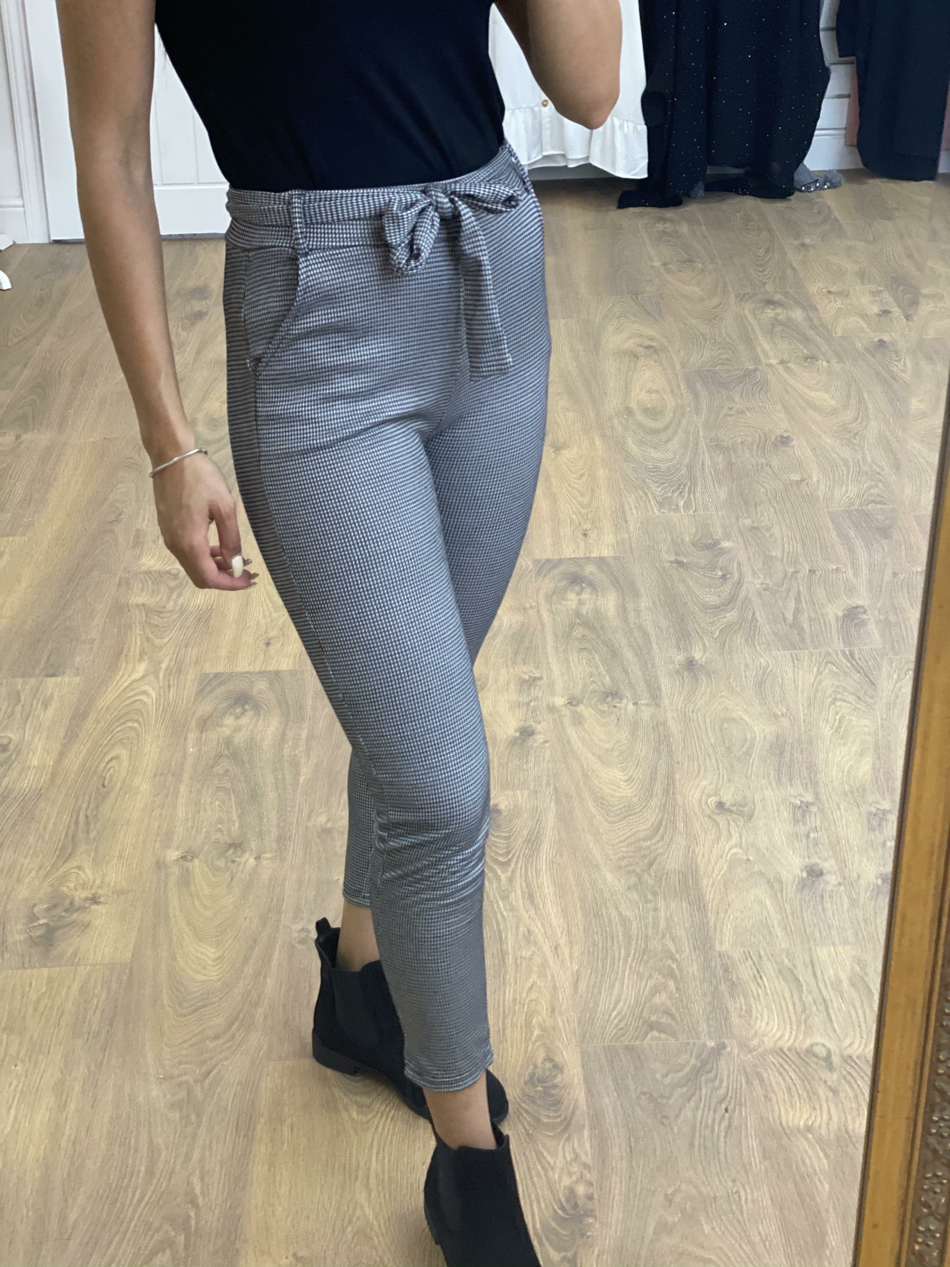 Zuri Dog Tooth Print Tie Waist Trousers