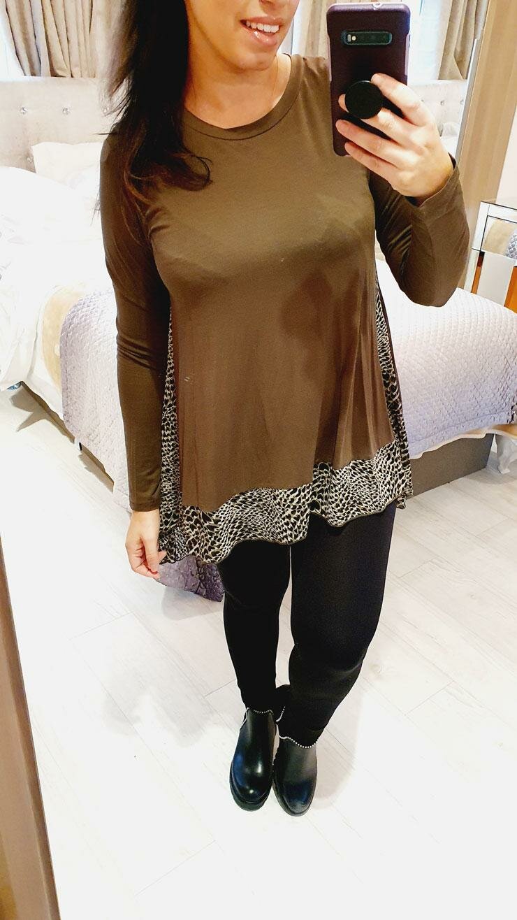 Lacie Heart Print Chiffon Back Detailed Dipped Hem Top