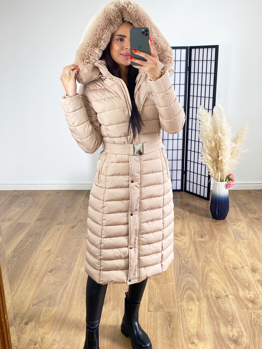 Beige puffer jacket with fur hood hotsell