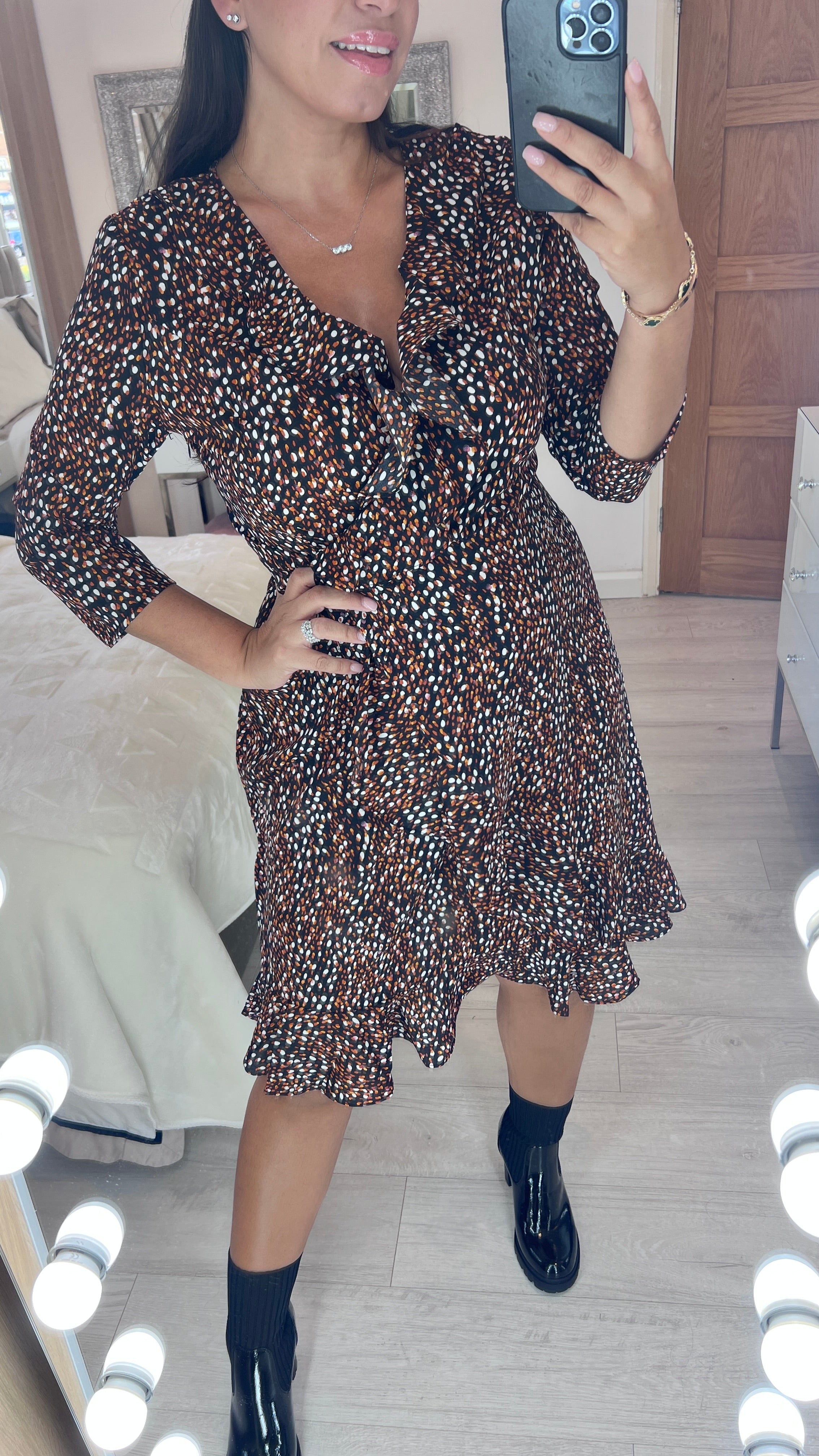 Queen Graphic Print Frill Front Dress