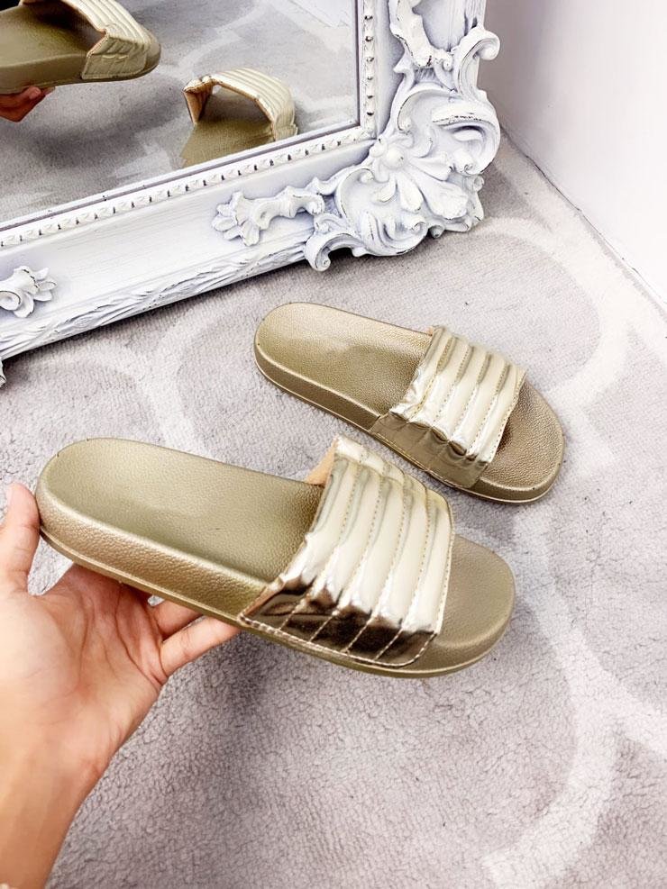 Susie Padded Metallic Sliders