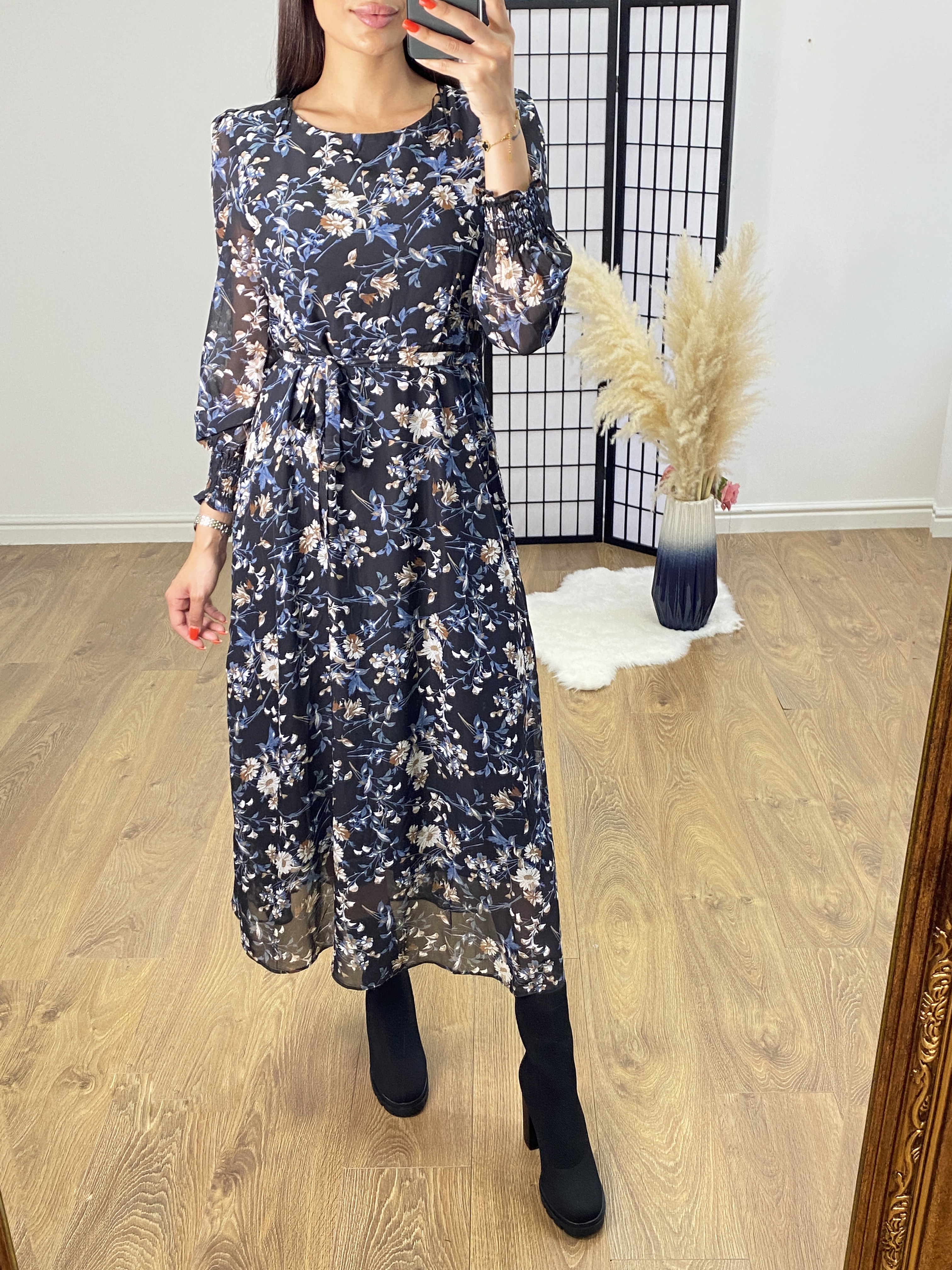 Travolta Sheer Sleeve Floral Print Maxi Dress