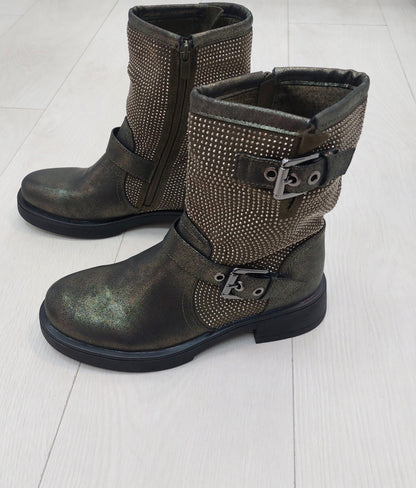 Jaimey Diamante And Buckle Detail Boots