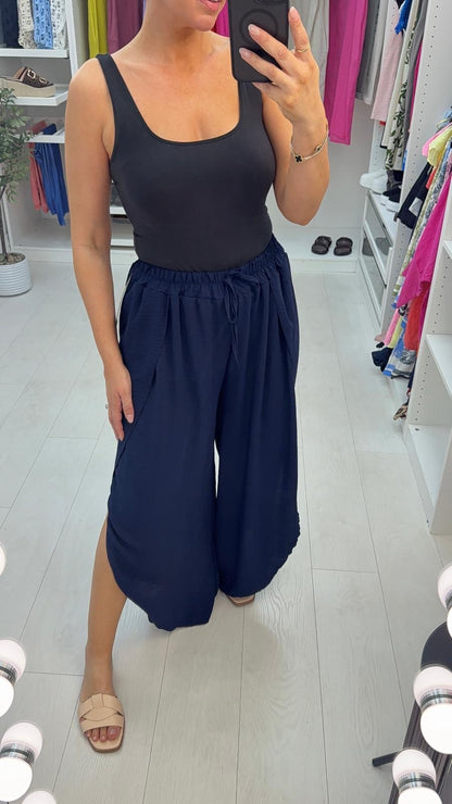 Jamilla Plain Elasticated Waist Harrem Trousers