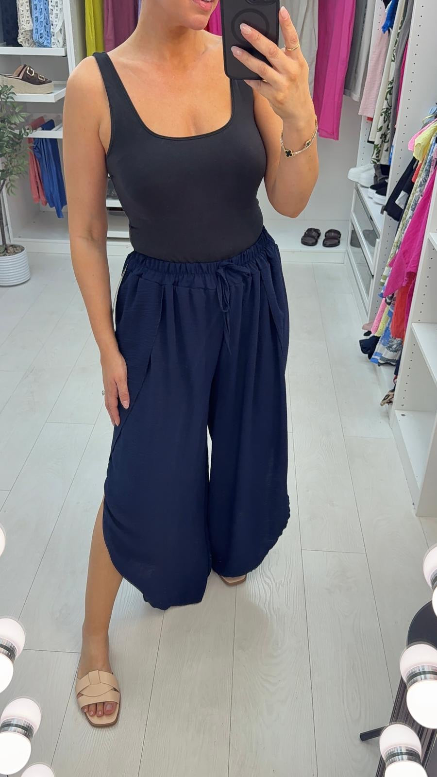 Jamilla Plain Elasticated Waist Harrem Trousers