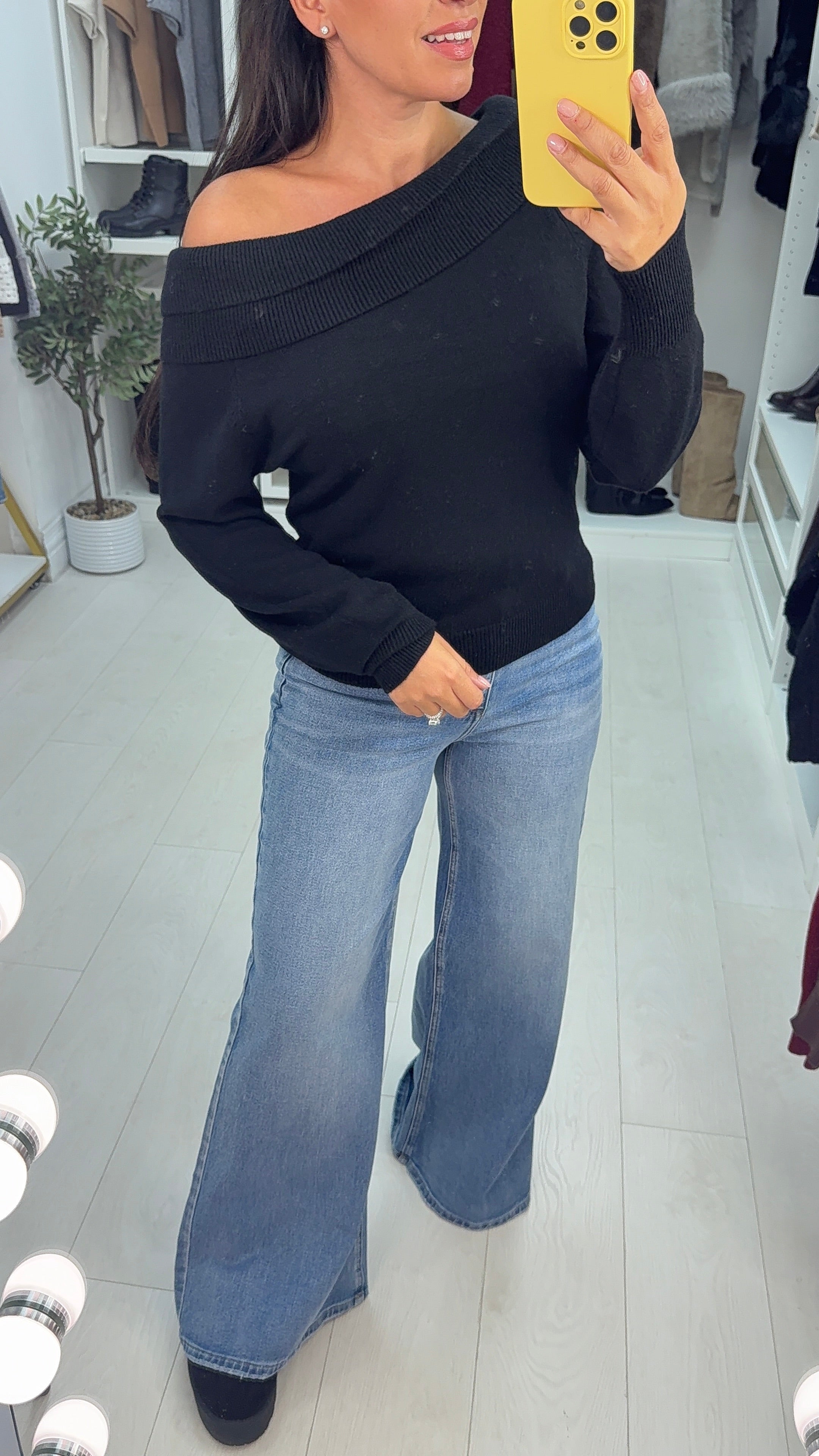 Oletta Plain Scoop Neck Jumper