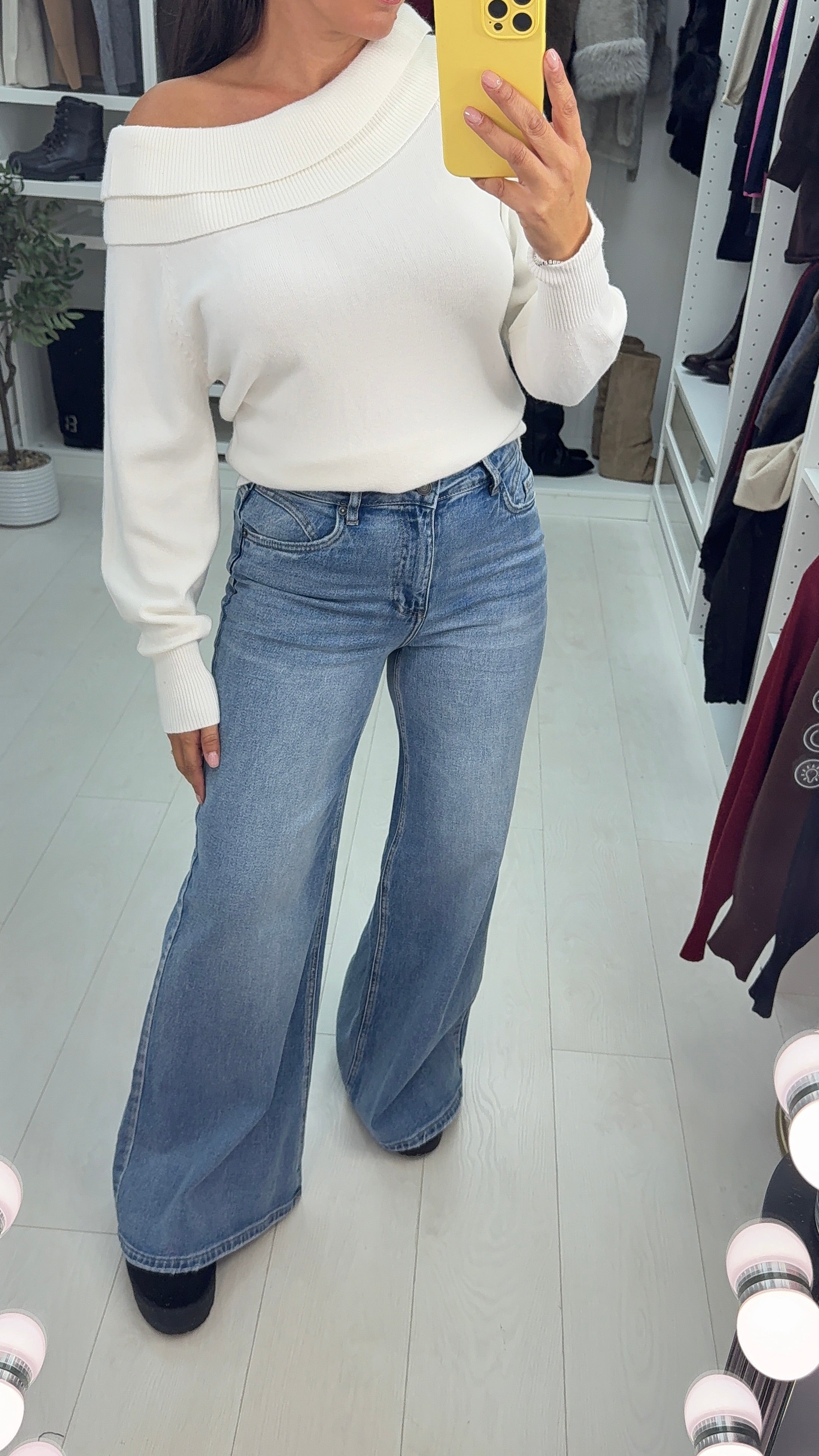 Oletta Plain Scoop Neck Jumper