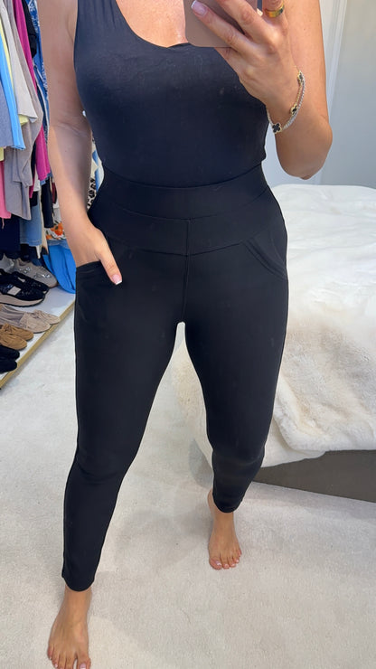 Kimzey Plain High Waisted Scuba Leggings
