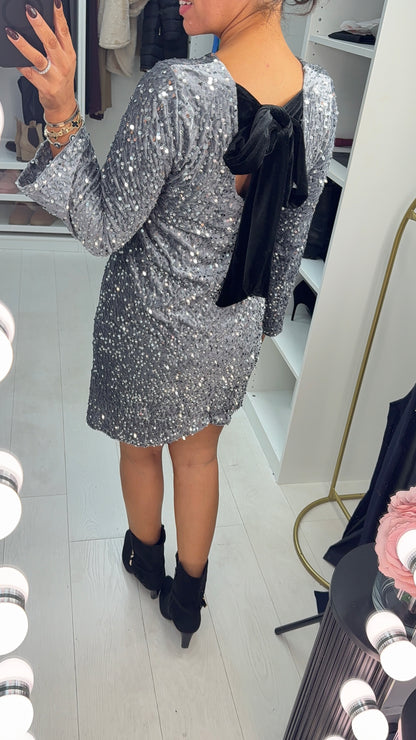 Lisana Sequin Embellished Bow Back Midi Dress