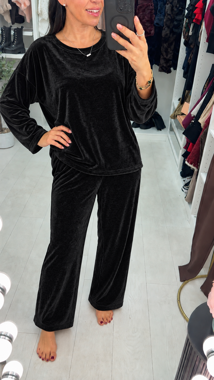 Alesia Plain Loose Fit Velour Loungewear Set