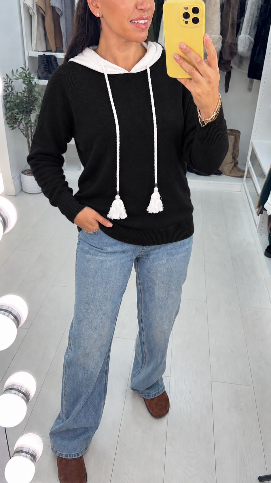 Dawny Hooded Tassel Jumper