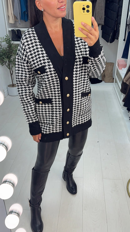 Jalia Dogtooth Button Front Cardigan