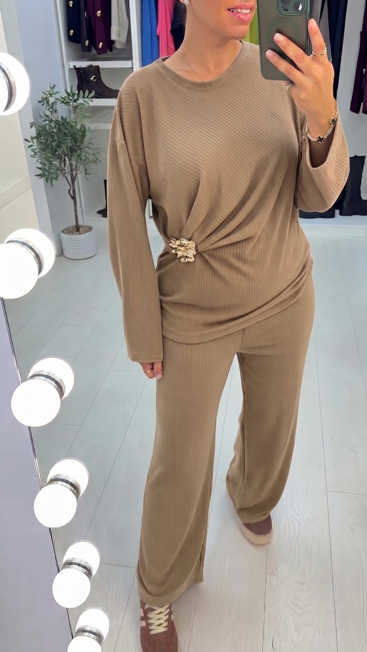 Hana Plain Ribbed Embellish Detailed Loungewear Set