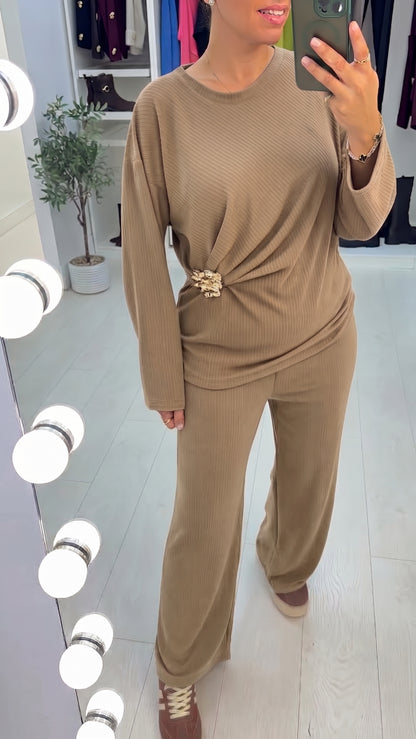 Hana Plain Ribbed Embellish Detailed Loungewear Set