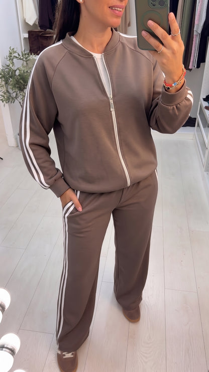 Peaches Side Stripe Detailed Zip Front Loungewear Set