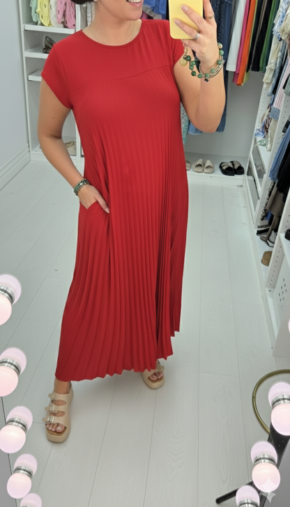 Jodi Plain Pleated Maxi Dress